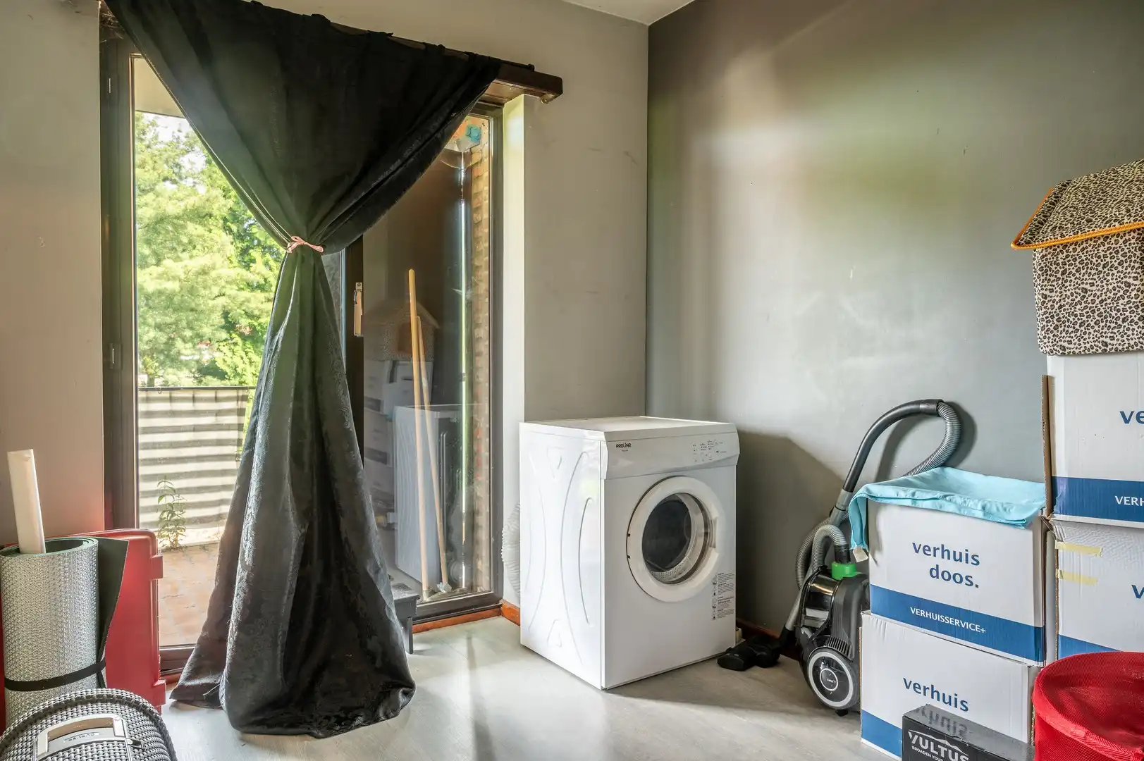 Ruim twee slaapkamer appartement foto 8