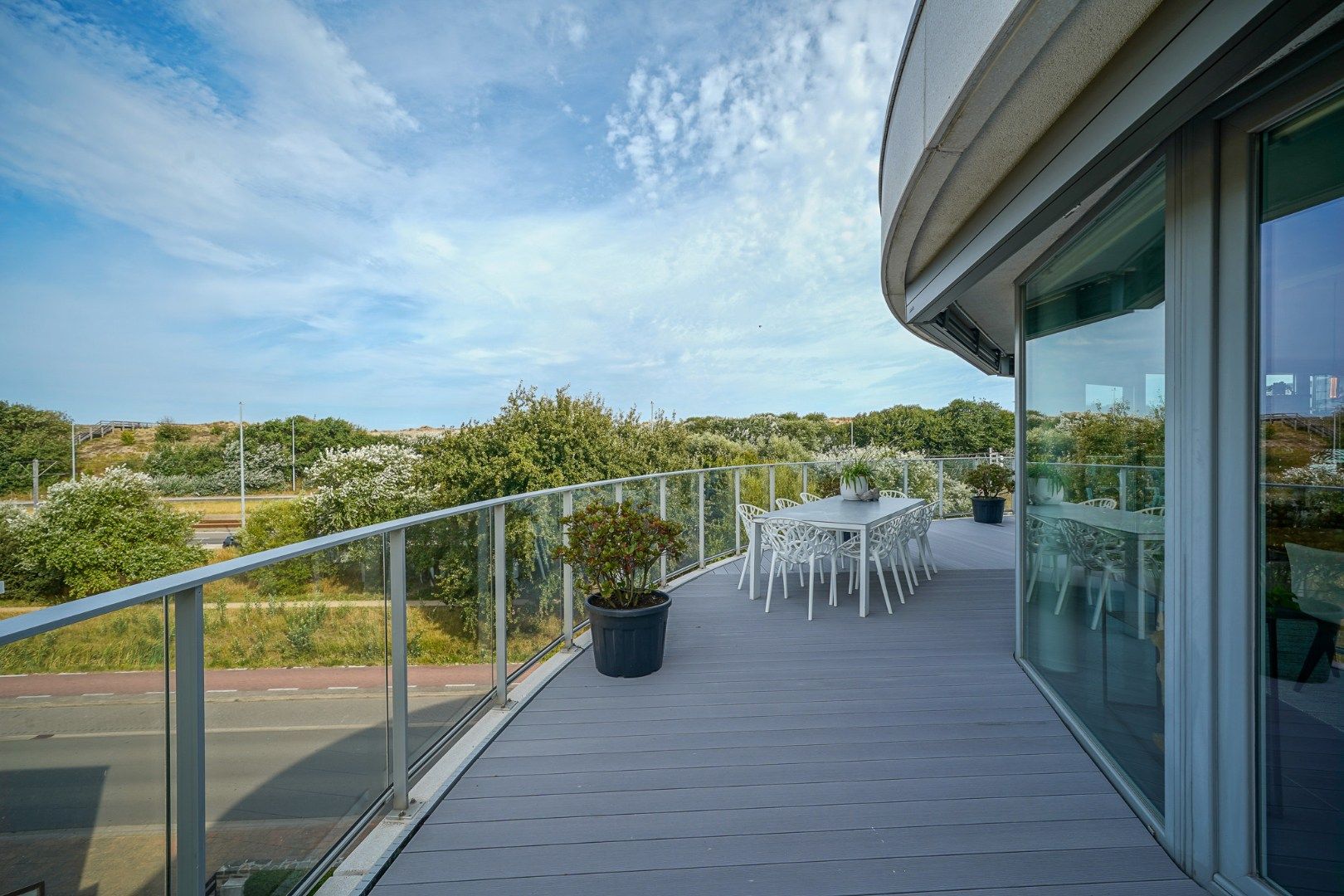 Penthouse met royaal terras en uniek zicht op de duinen foto 13