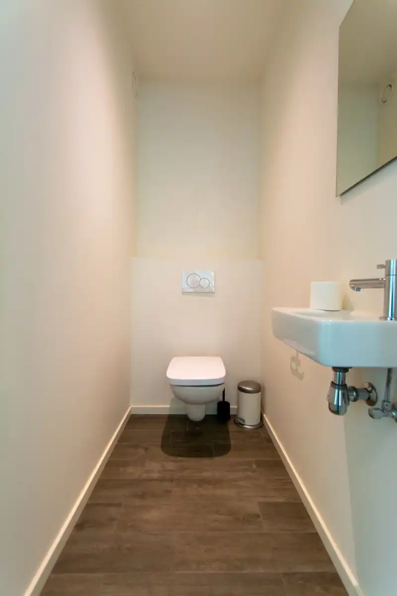 Gezelig lichtrijk gemeubeld 2 kamer app. met TERRAS foto 13