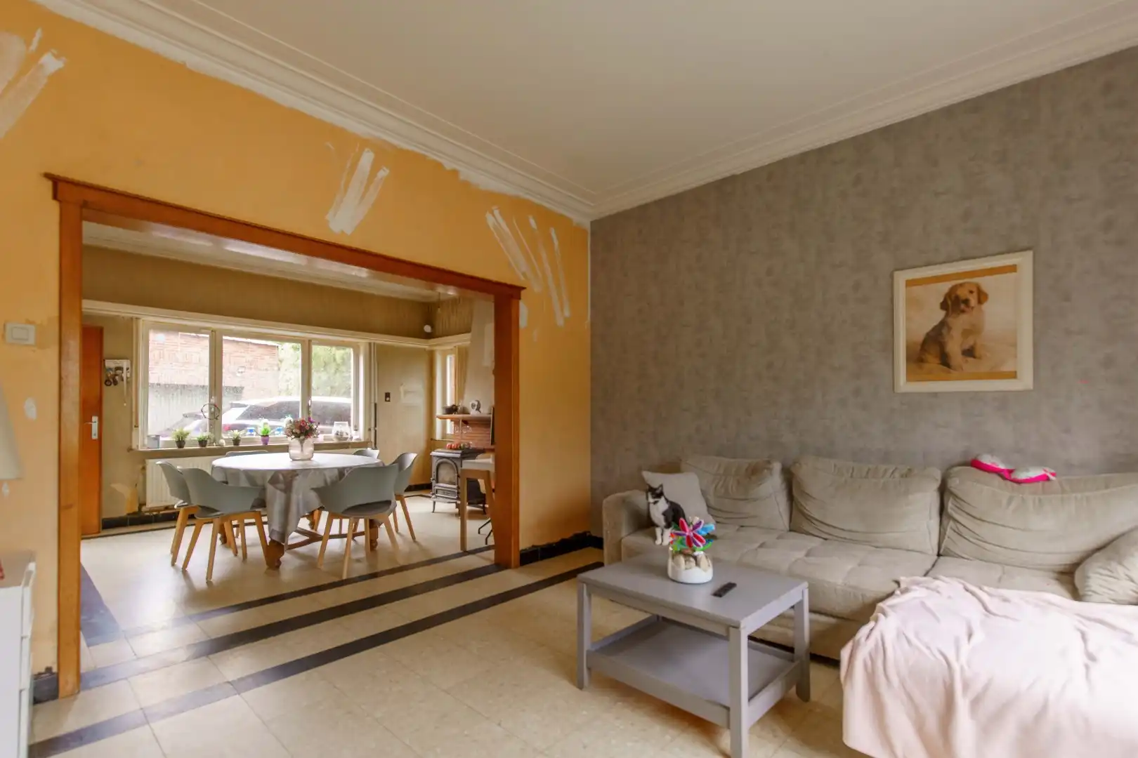 Ruime woning met vier slaapkamers en grote tuin foto 8