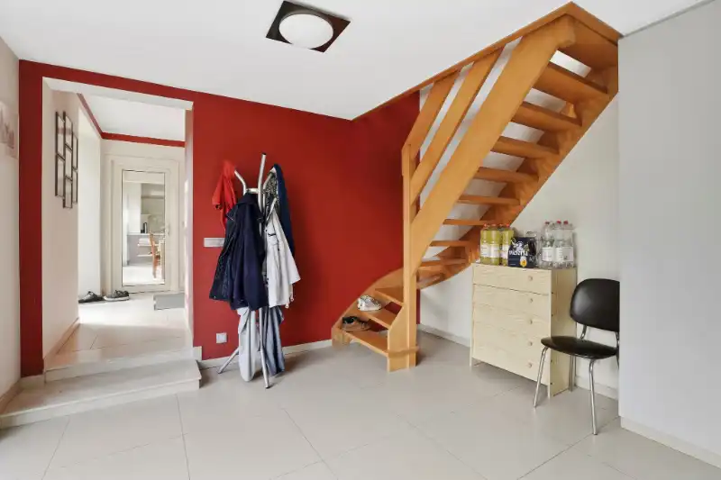 Landelijke woning met loods foto 7