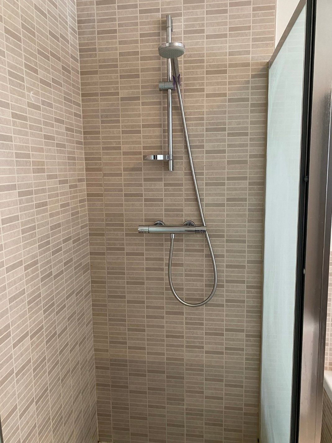 Ruim appartement met 2 terrassen.  foto 15