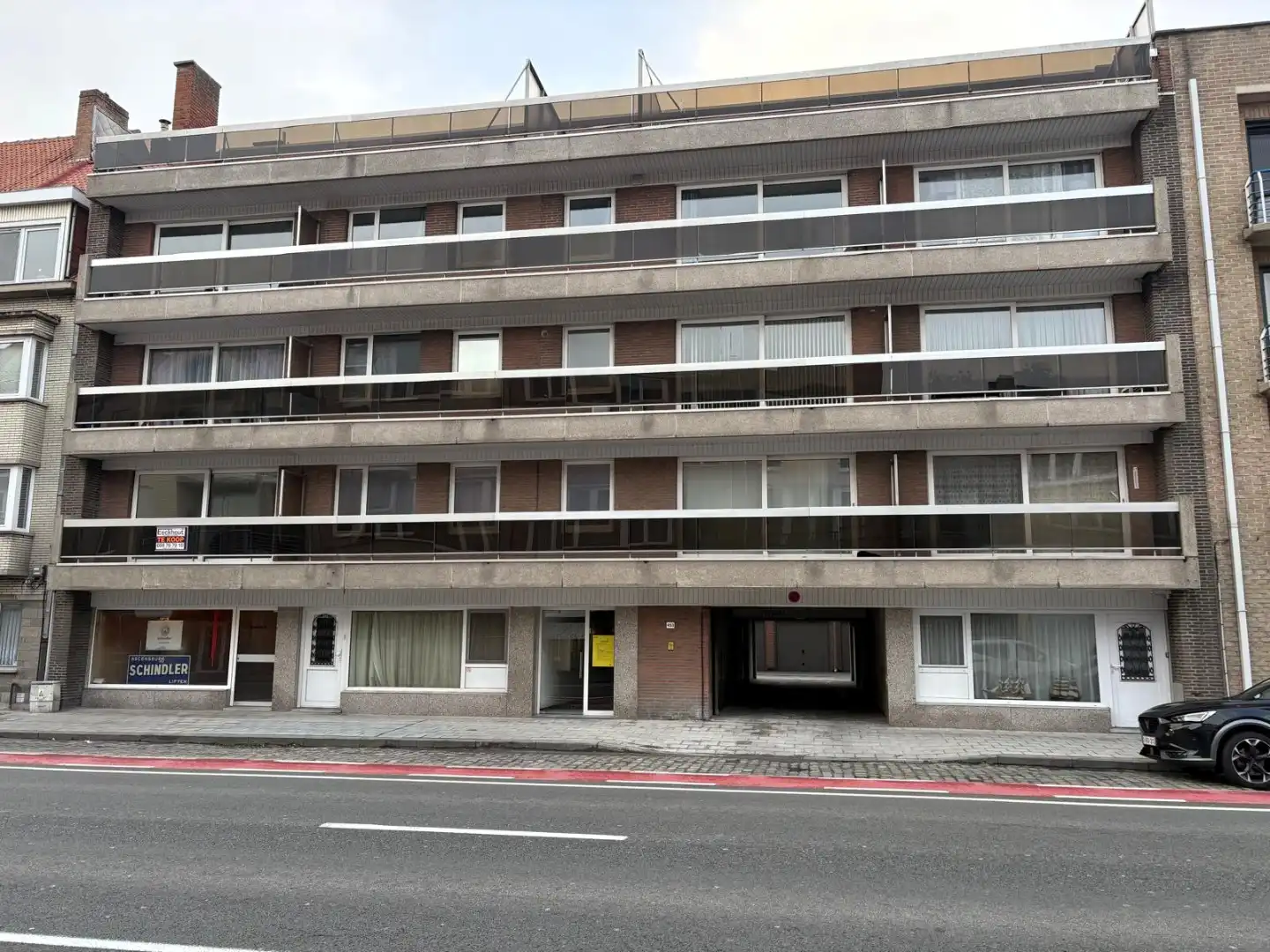 Zeer ruim appartement op gunstige ligging! foto 16