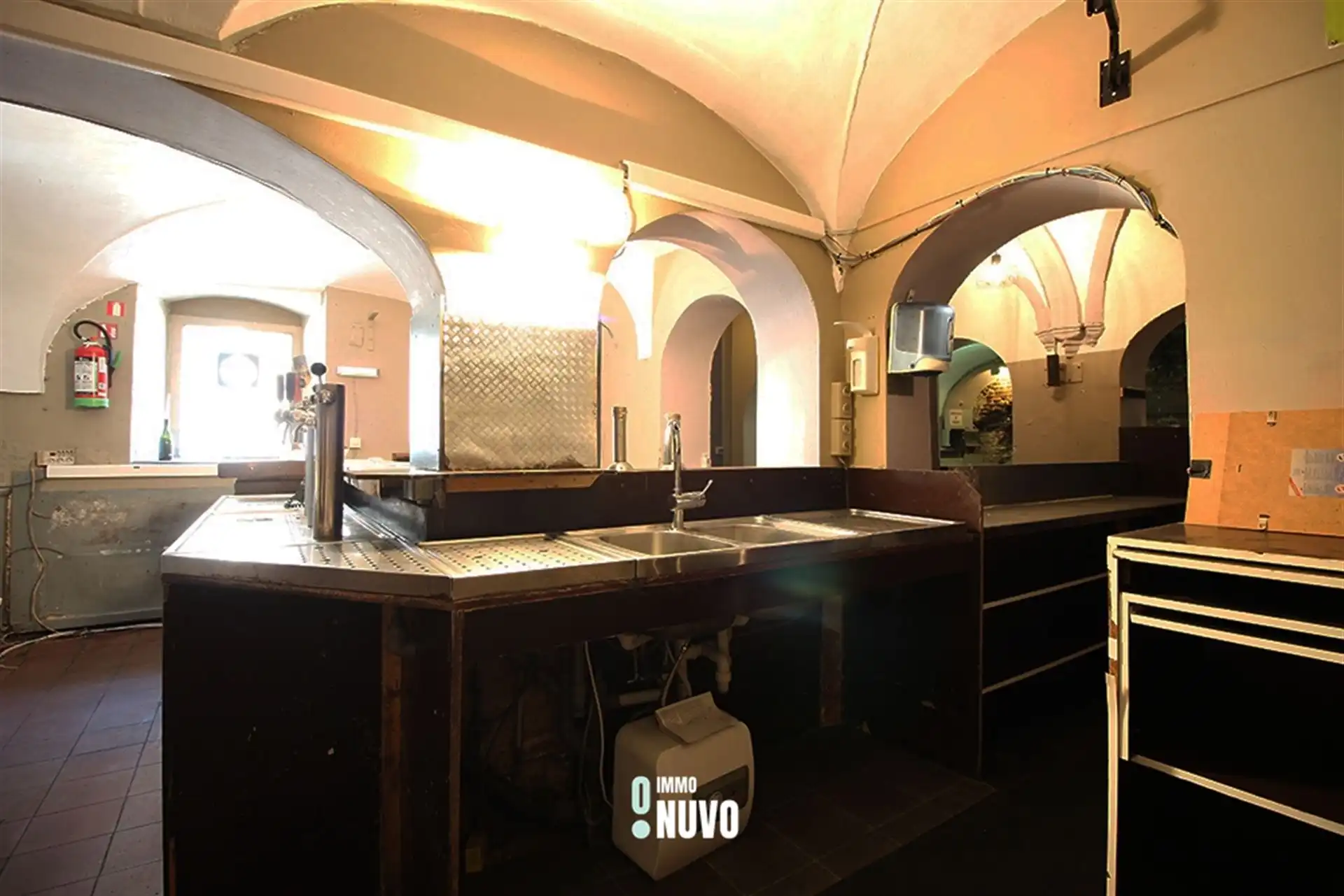 Commercieel gebouw foto 19