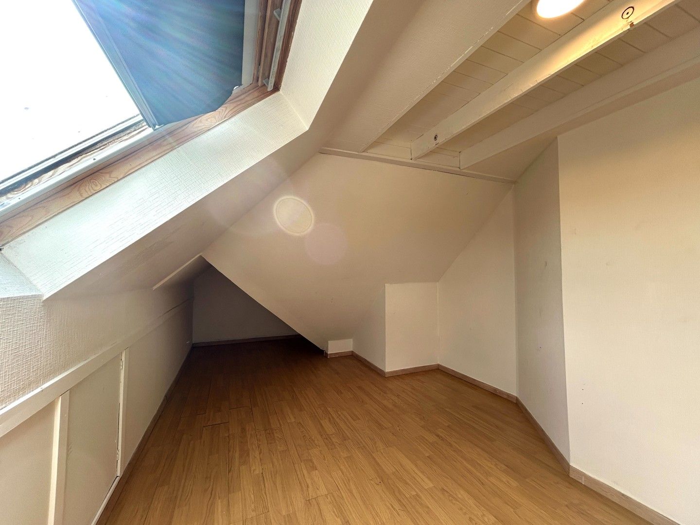 Instapklaar duplex-appartement met twee slaapkamers te Ardooie! foto 6
