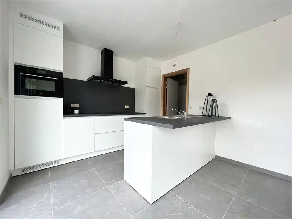 Topper! Prachtige, lichtrijke woning met zonnige tuin! foto 4