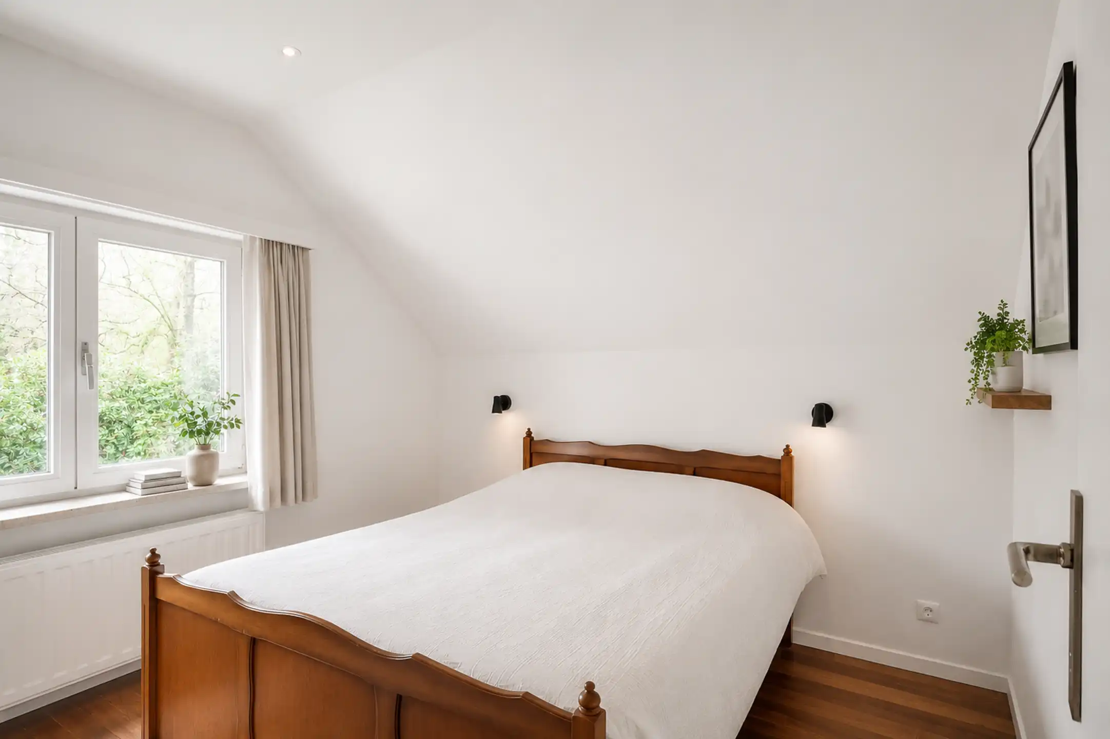 Statige villa gelegen op een prachtig perceel van ca. 1816m² in een rustige, groene residentiële omgeving.  foto 18