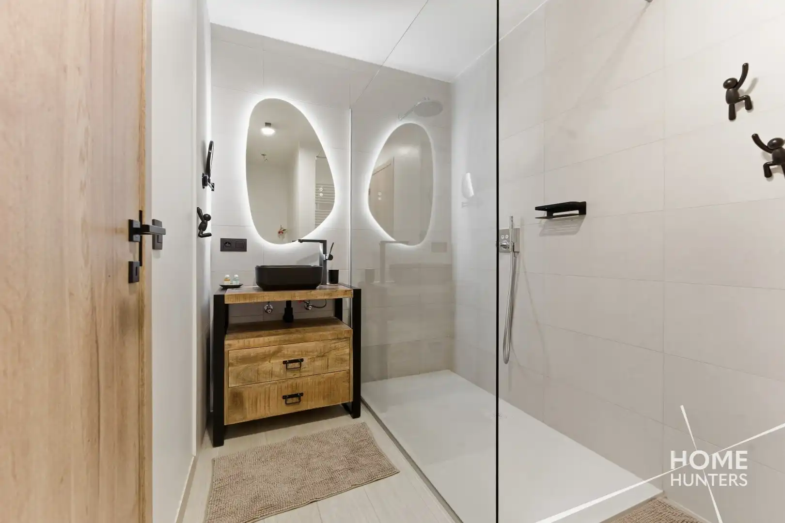 Topinvestering in vakantievastgoed – 6 volledig uitgeruste vakantie-appartementen in historisch centrum Ieper foto 13