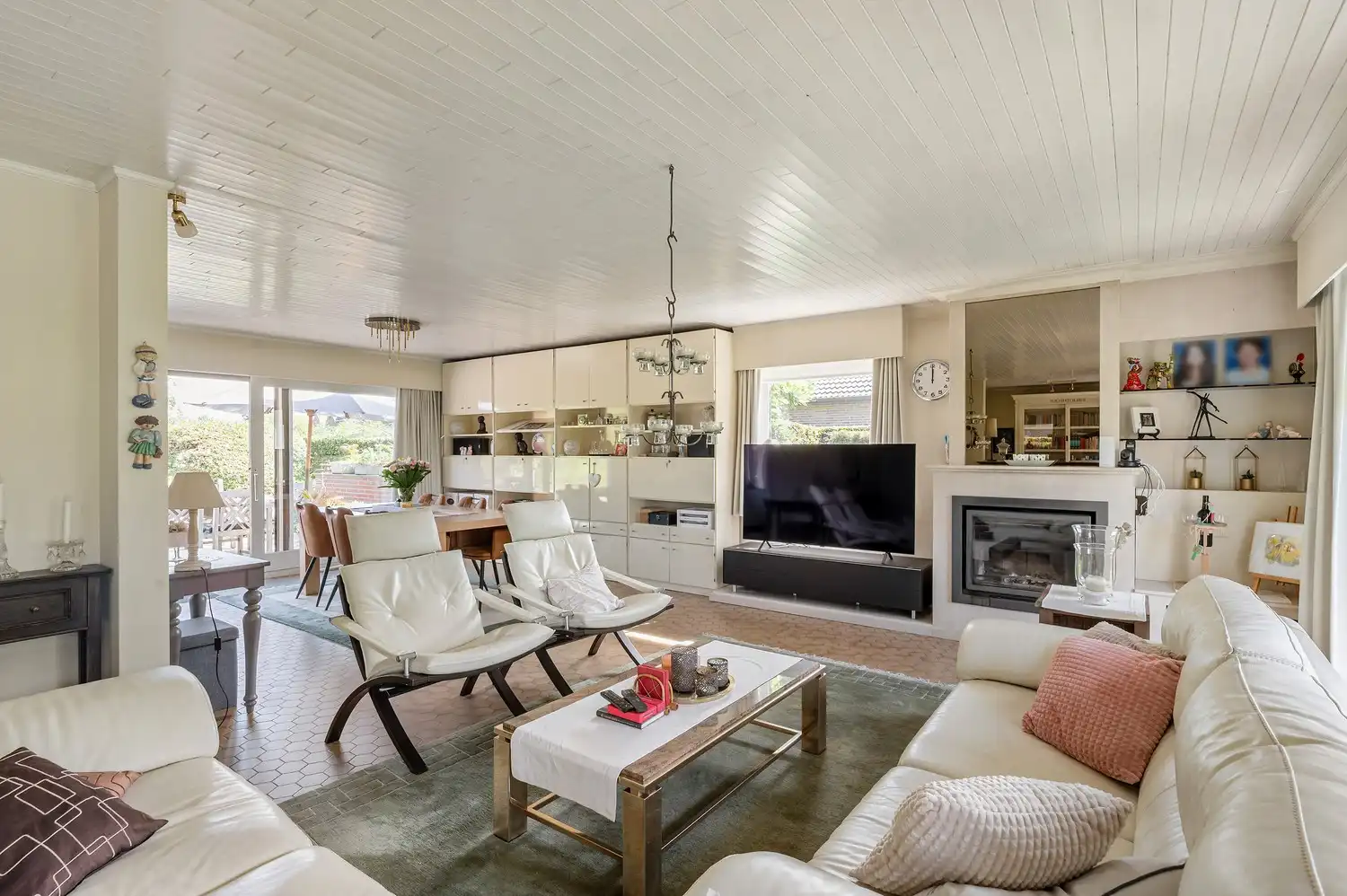 PRACHTIGE INSTAPKLARE WONING OP ZEER GOEDE LOCATIE foto 5