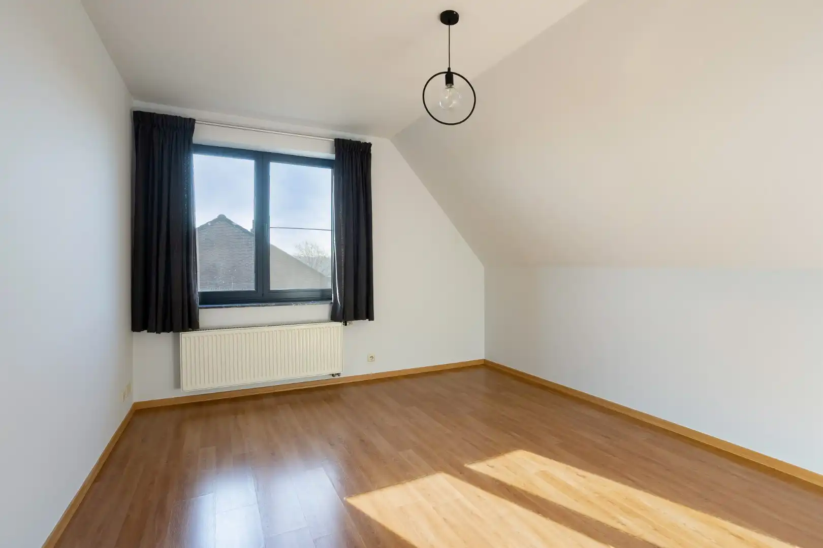 TE HUUR – Stijlvolle villa met uitzonderlijk terras & tuin 1652 ALSEMBERG foto 16