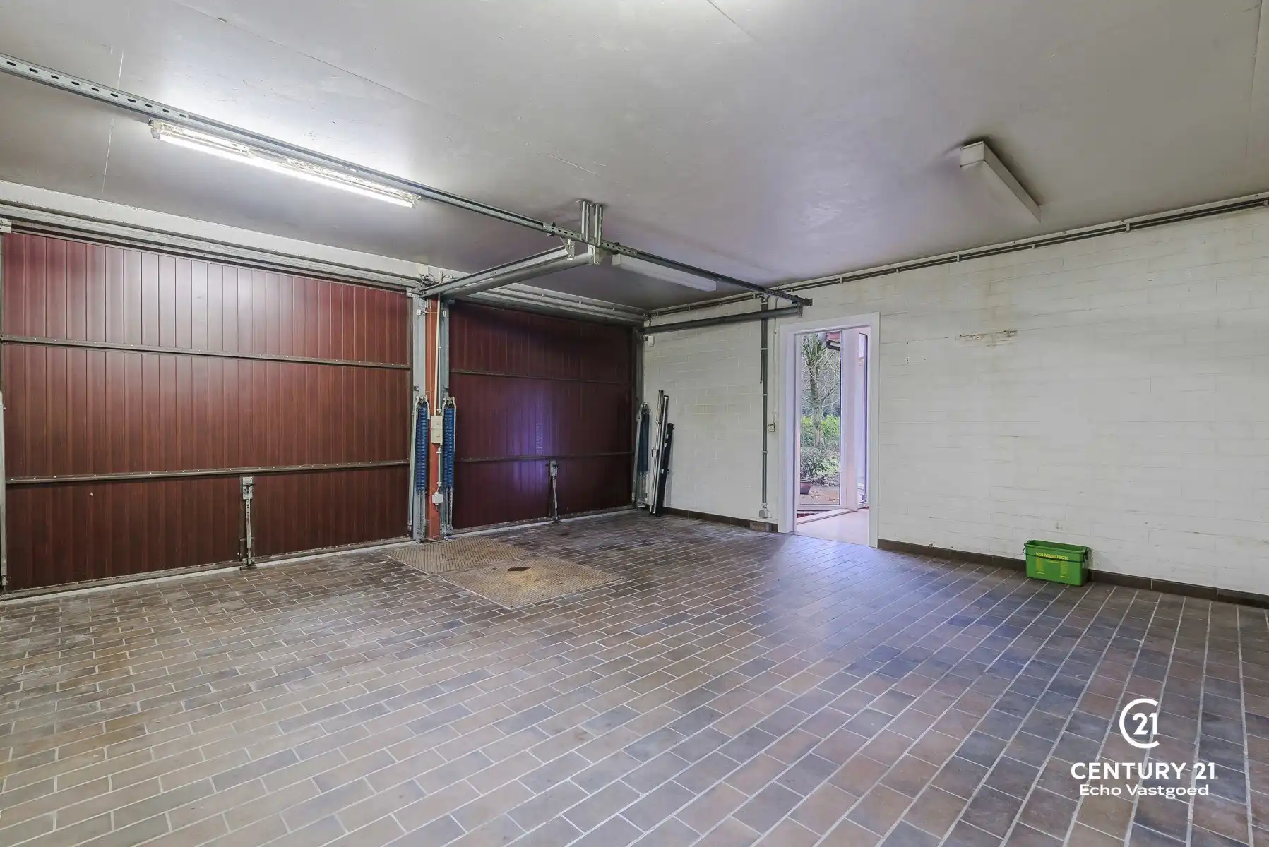 Ruime villa op zonnig perceel v. 2789m² in villawijk De Lint foto 21