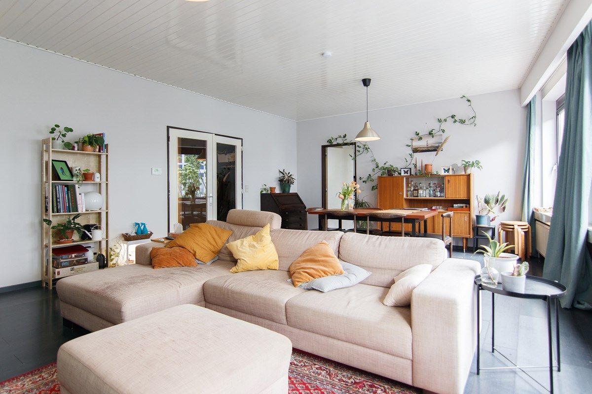 ZEER RUIM APPARTEMENT OP TOPLOCATIE foto 9