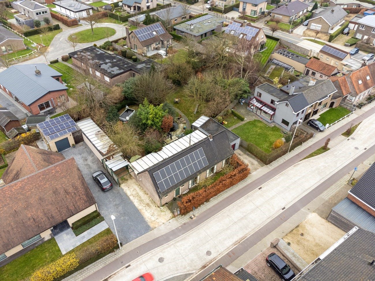 Goed gelegen villa in hoeve-stijl met ruime tuin foto 4