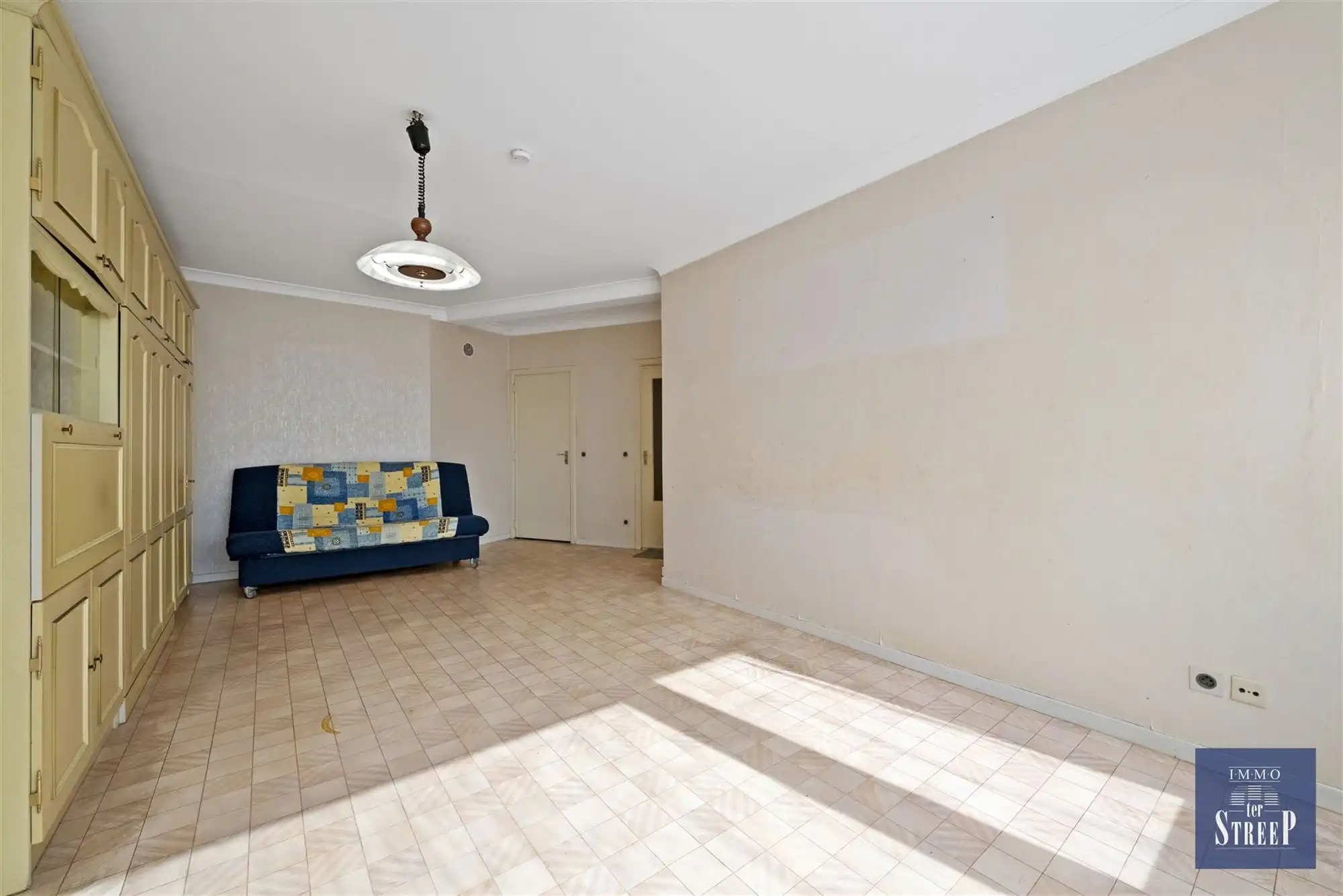 Studio met zijdelings zeezicht foto 5