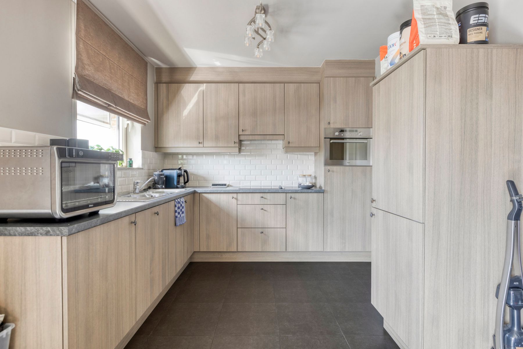 Ruim appartement met 40m² zonnig terras in Dessel foto 7