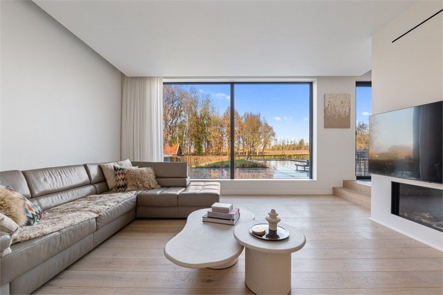 MAGNIFIEKE OPEN BEBOUWING MET GROOT ZWEMBAD EN 400M² AAN BEWOONBARE OPPERVLAKTE IN HET GEZELLIGE WELLEN foto 23