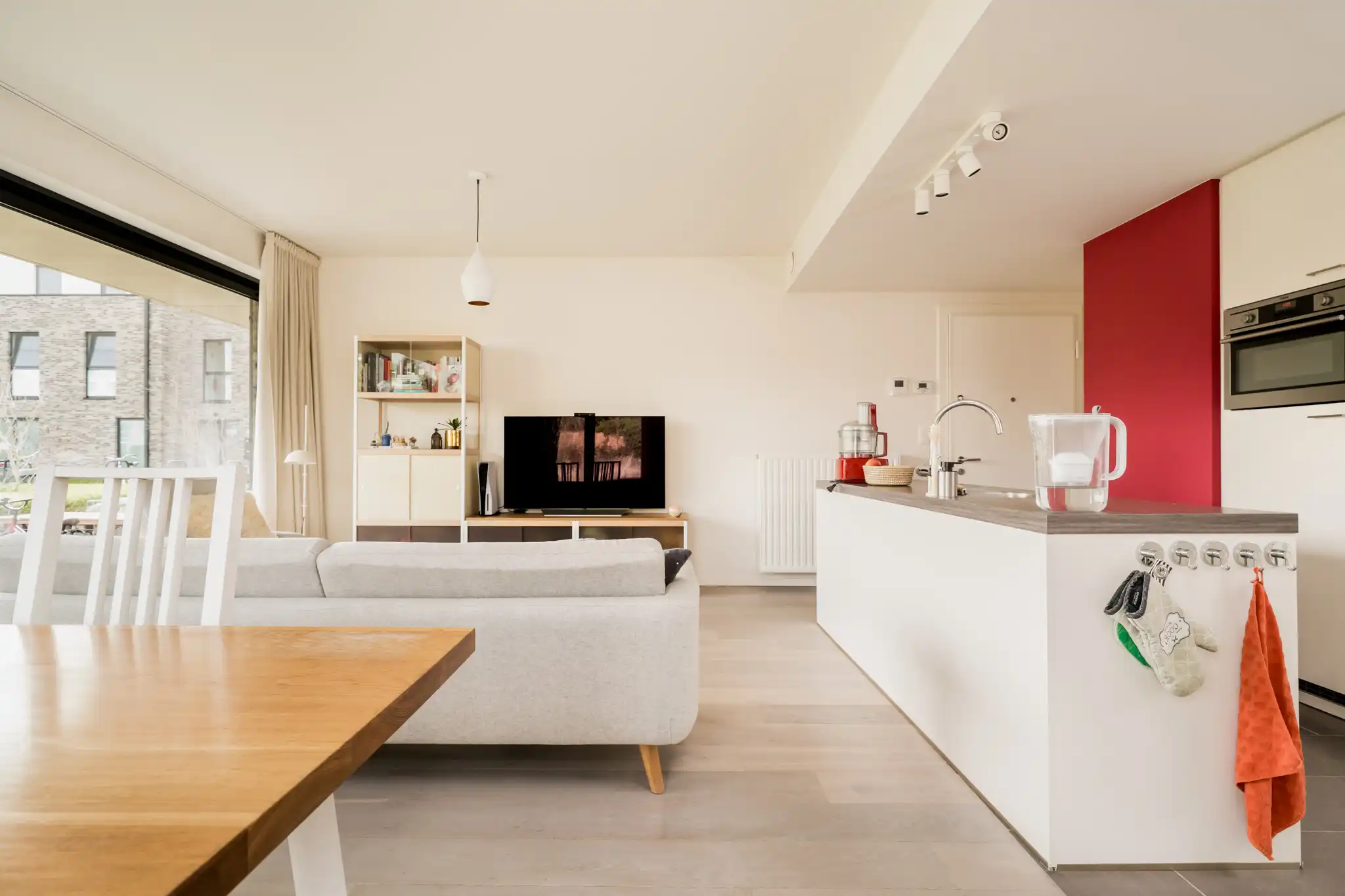 Stijlvol gelijkvloers appartement met 3 slaapkamers en ruim terras in groene, autoluwe woonomgeving foto 8