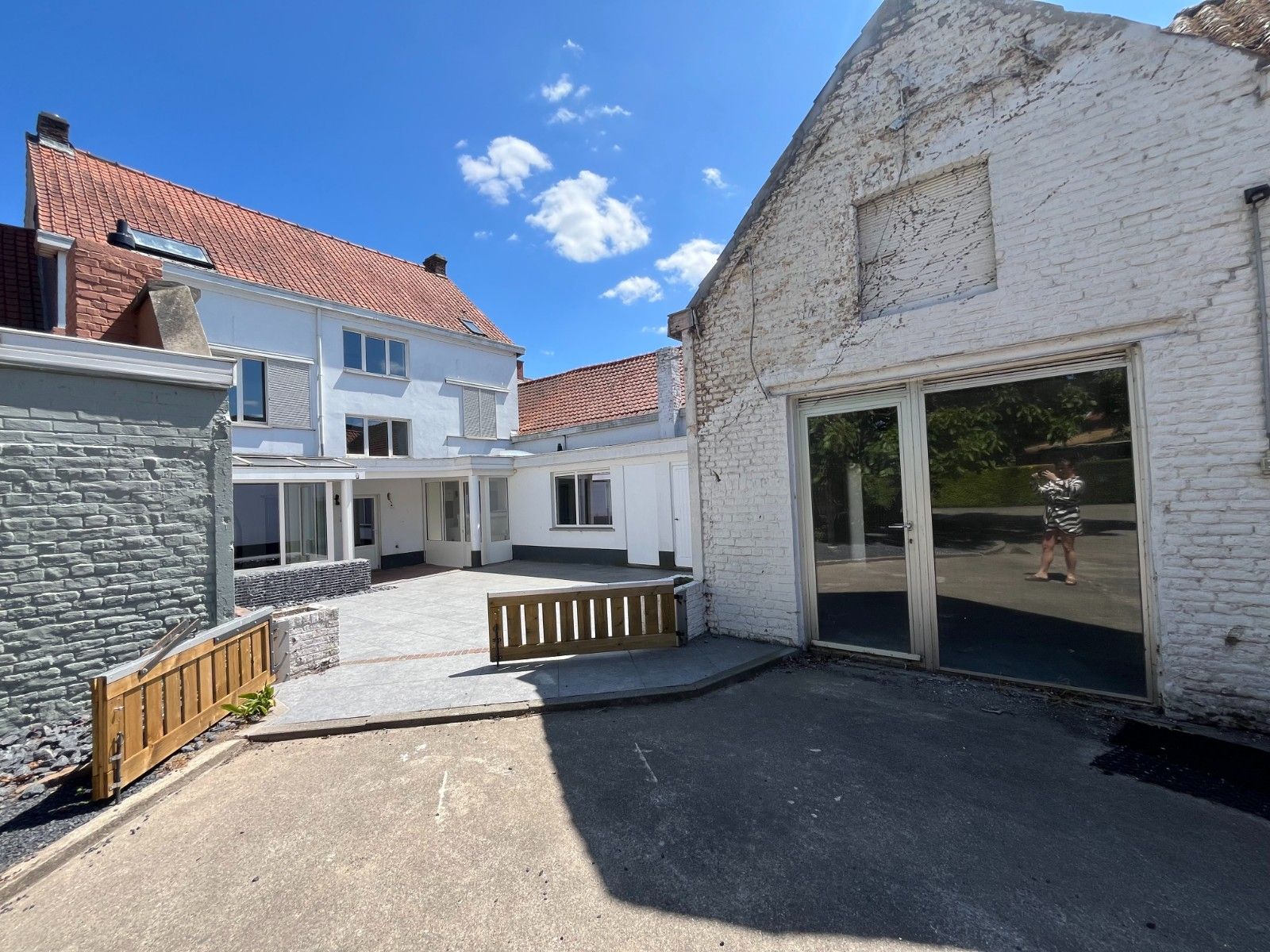 Te Huur: Karaktervolle, gerenoveerde woning met 6 slaapkamers in Kruisem foto 45
