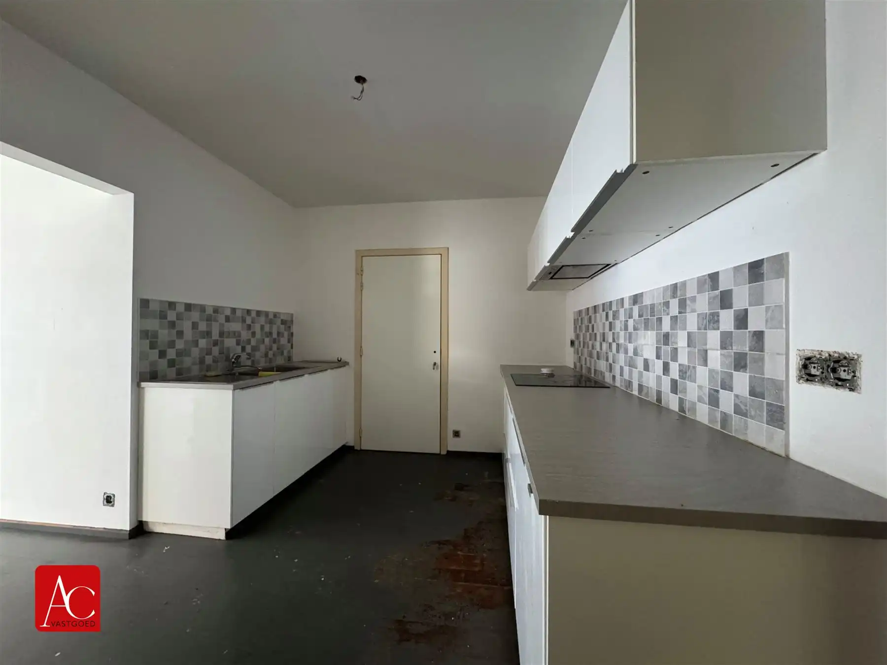 Gelijkvloers appartement, mogelijkheid tot handelszaak foto 5
