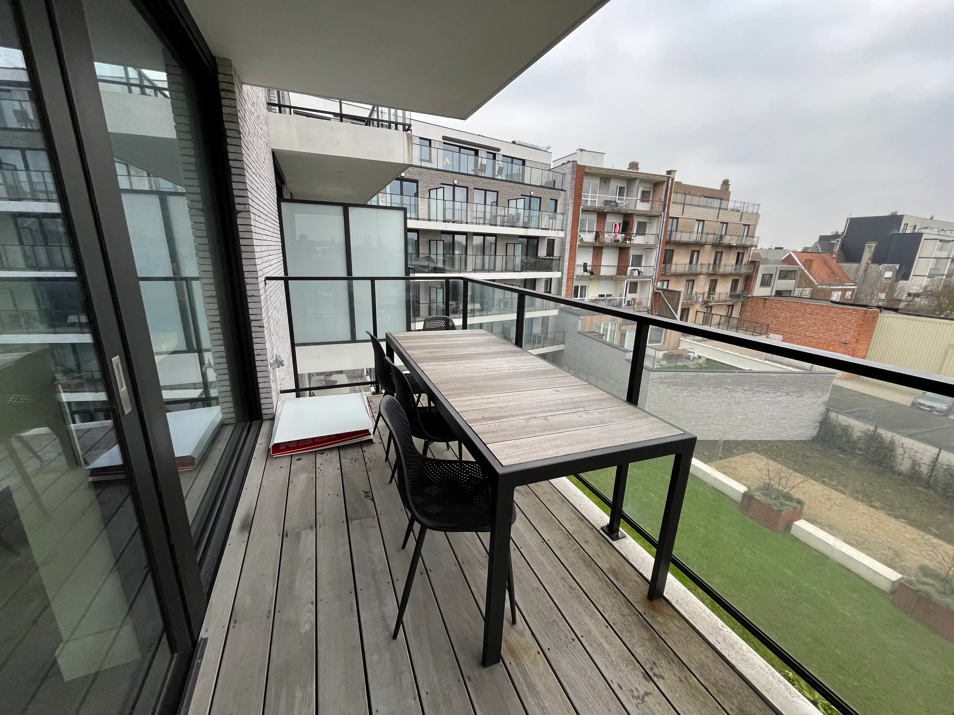 Instapklaar, lichtrijk appartement met zonneterrassen foto 15