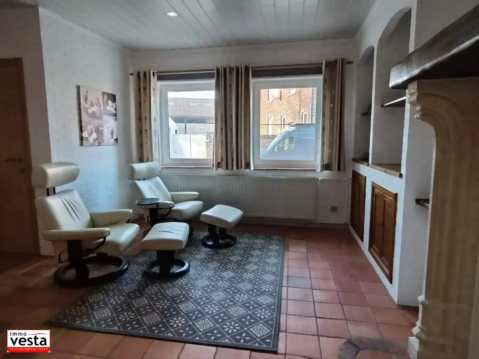 Ruime gezinswoning met 3 slaapkamers, garage en tuin  in Gingelom foto 2