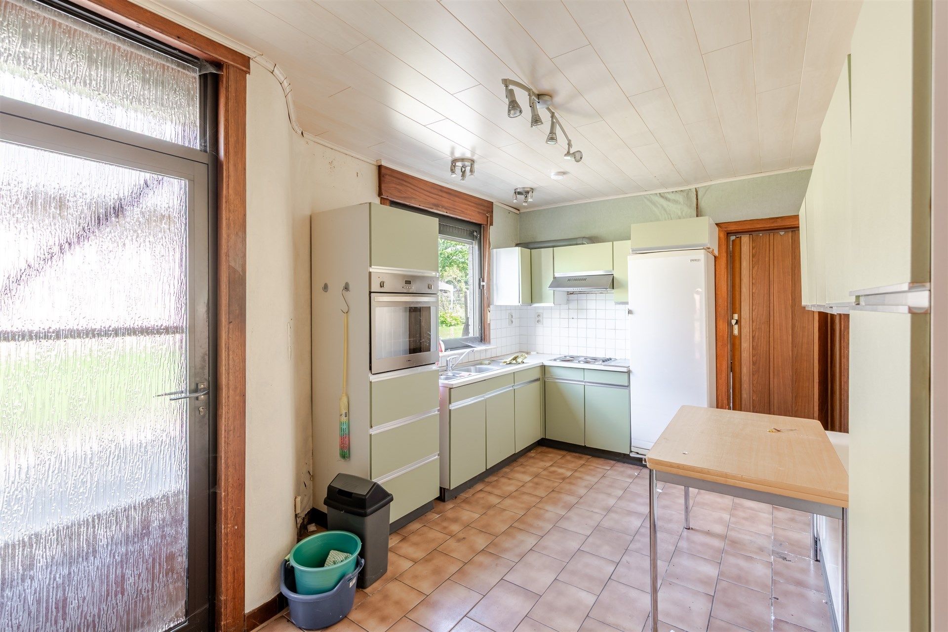 Te renoveren woning met tuin foto 4