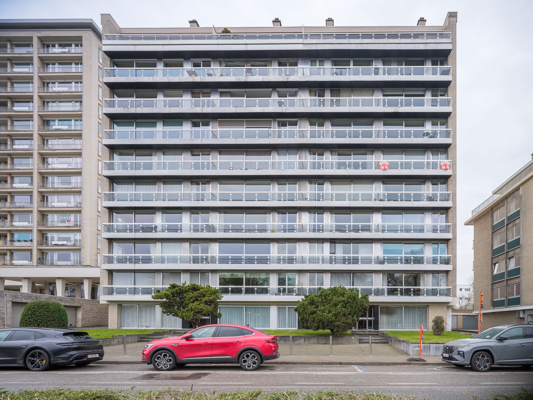 Ruim gelijkvloers appartement op toplocatie in Aalst foto 2