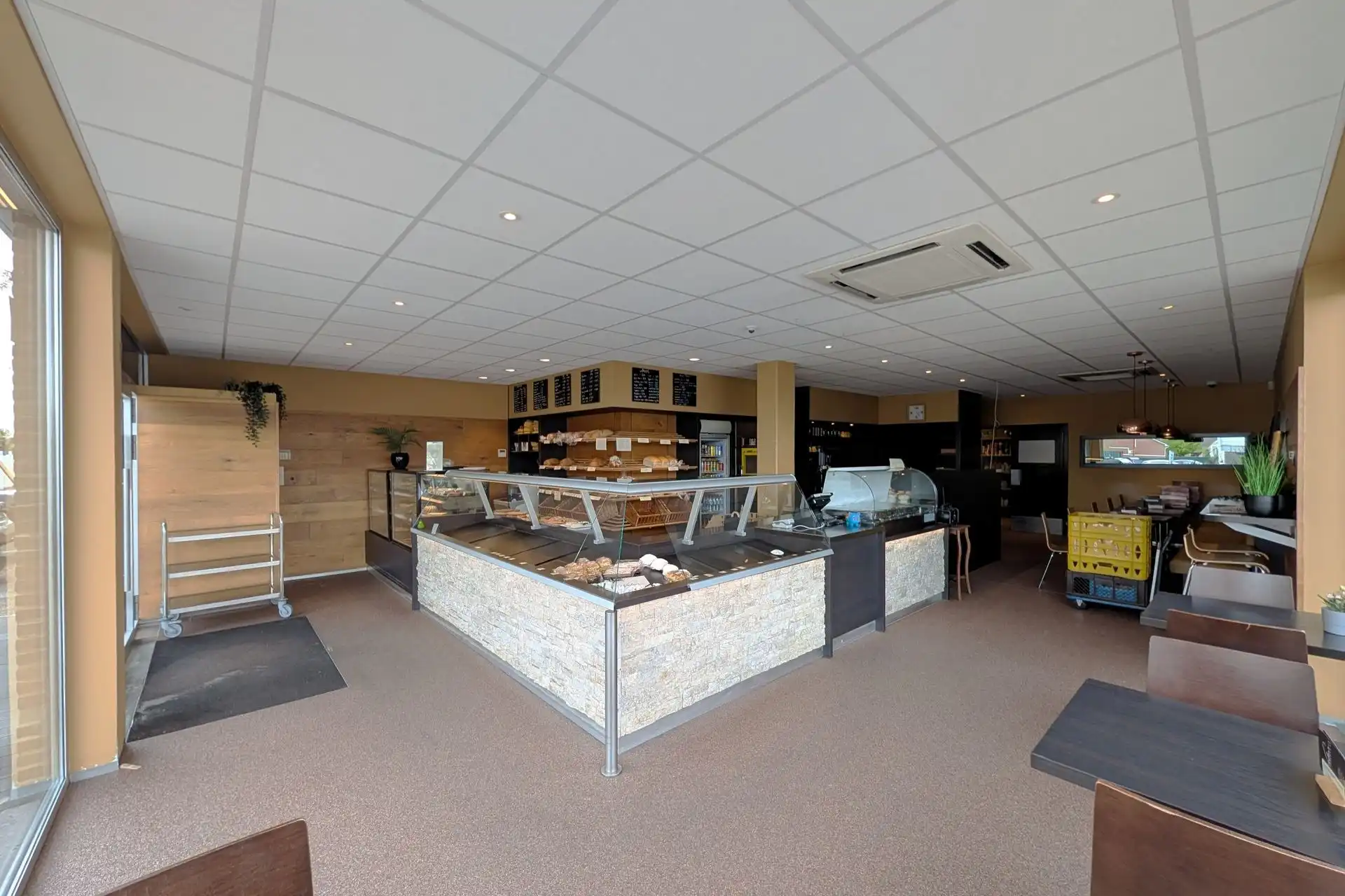 Winkelruimte gelegen op een toplocatie te Rekem foto 5