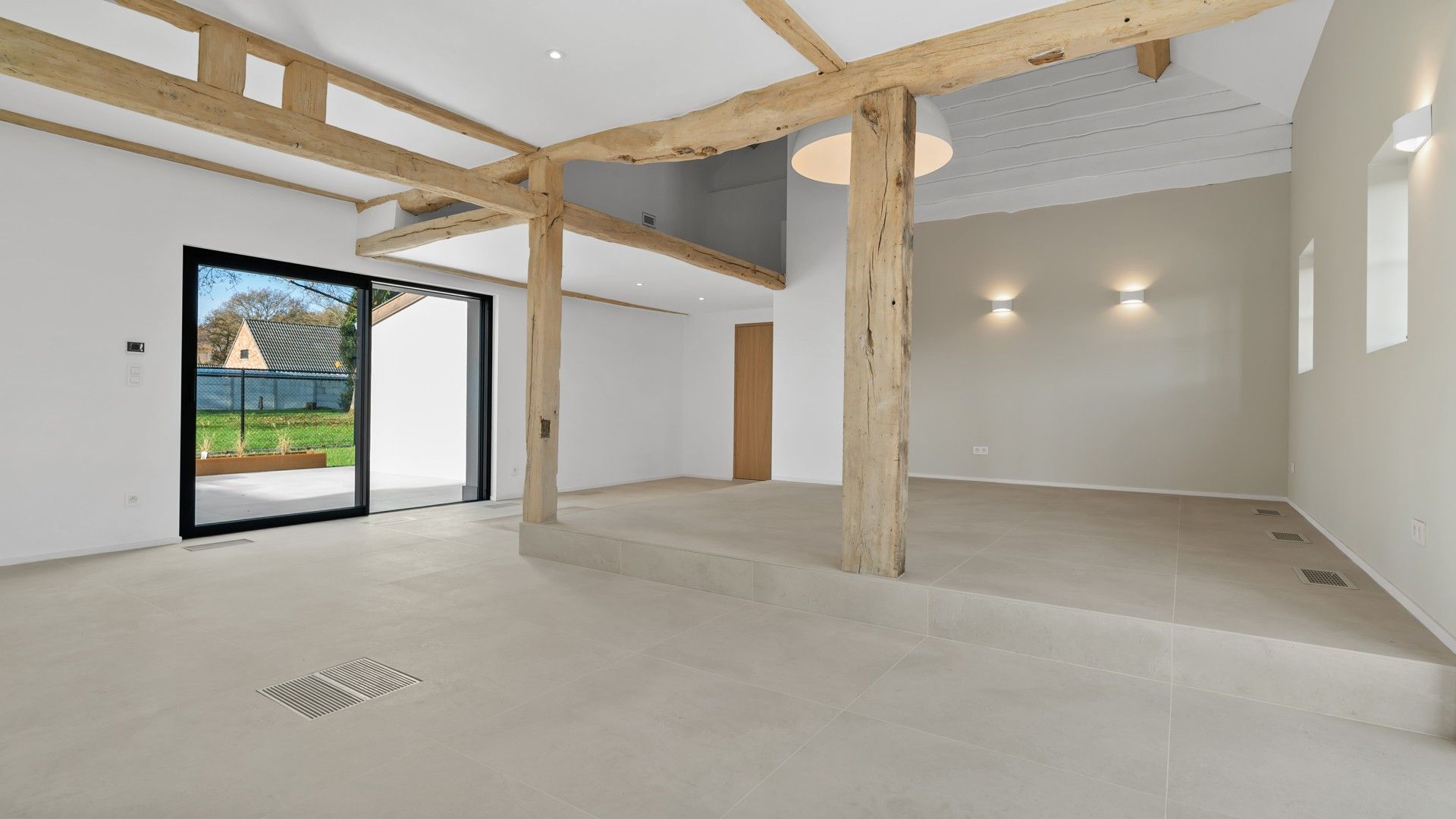 Exclusief hippisch eigendom met binnen- en buitenpiste, paardenstallen foto 39