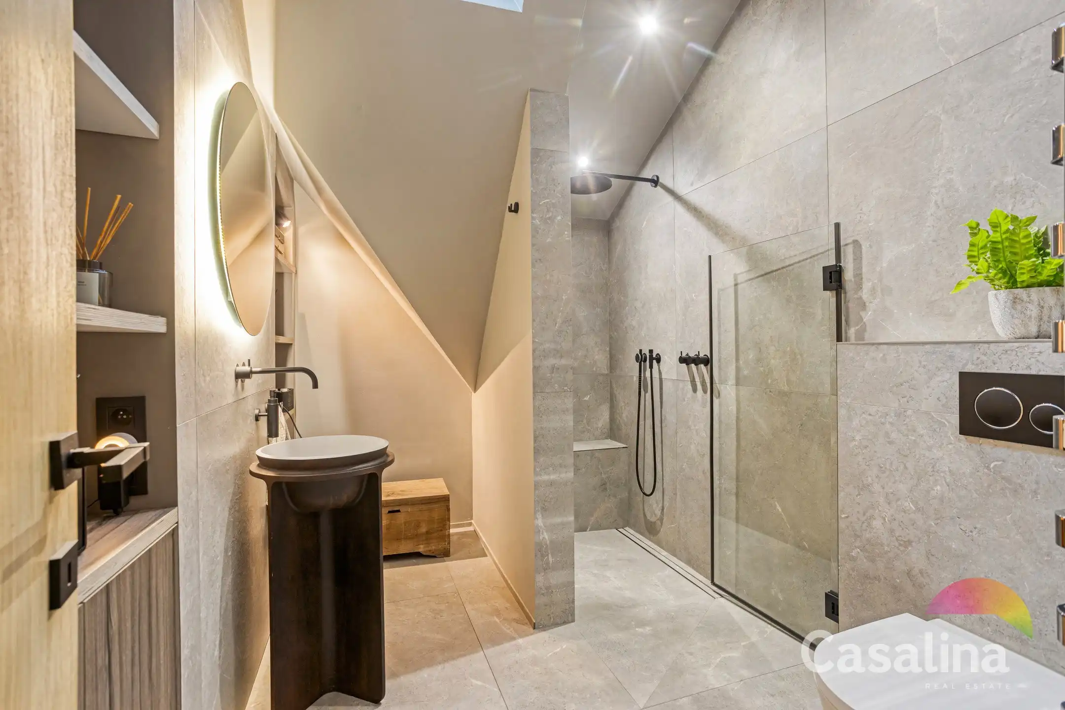 Smaakvol gerenoveerd villa  met hoge energie-efficiëntie foto 16