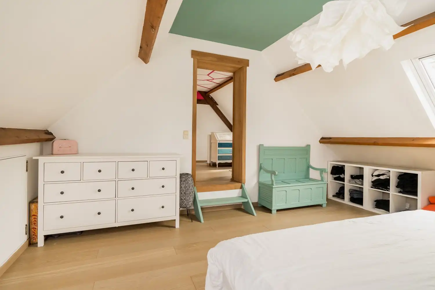 Charmante halfopen bebouwing met authentieke elementen foto 21