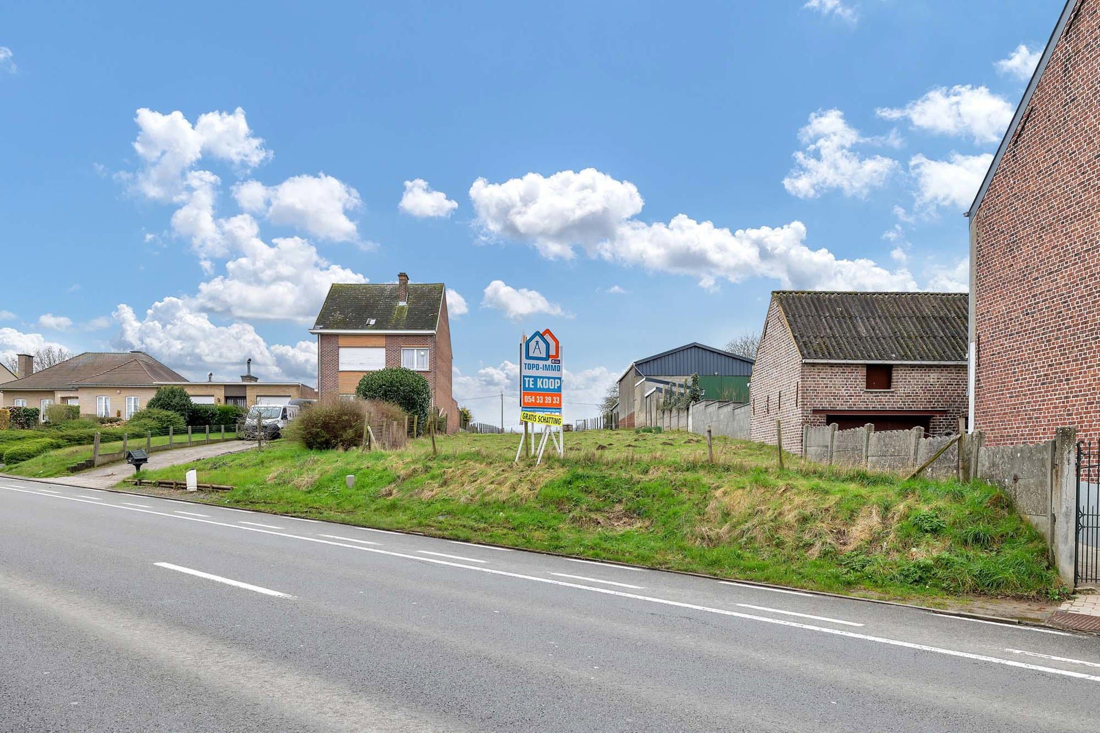 Landelijk gelegen bouwgrond op 17a 61ca met PRACHTIG ZICHT! foto 8