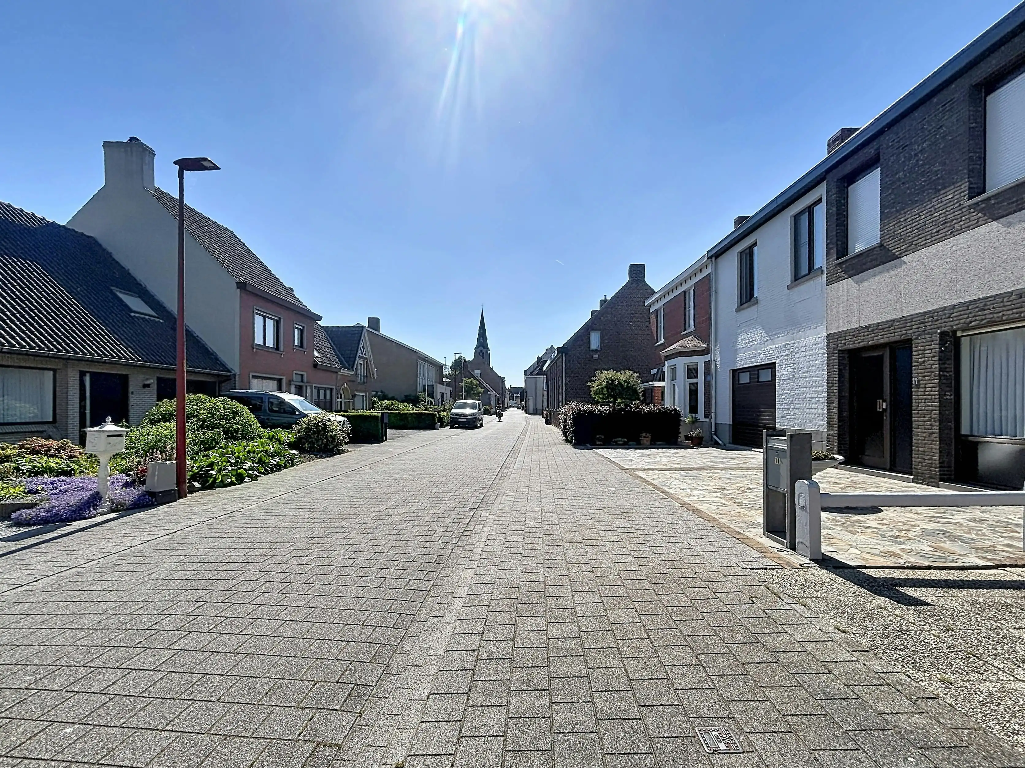 Te renoveren halfopen bebouwing op een rustige locatie in centrum Ruiselede foto 17