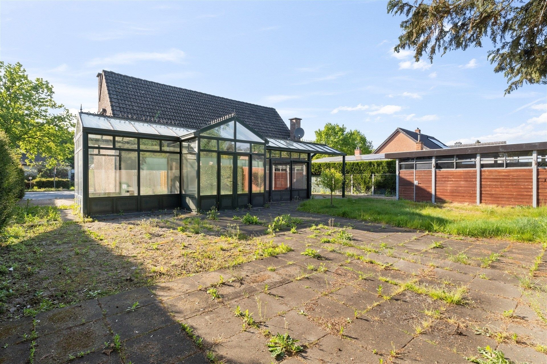 ruim en goed verzorgde woning met grote veranda  foto 16