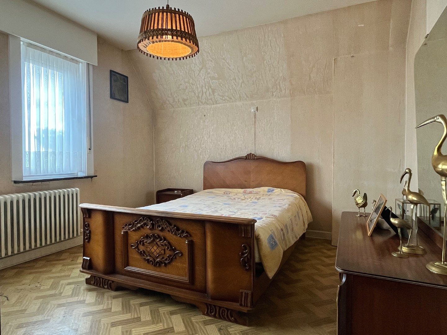 Alleenstaande woning te koop in Kuurne met ruime tuin, 3 slaapkamers en een topligging.  foto 12