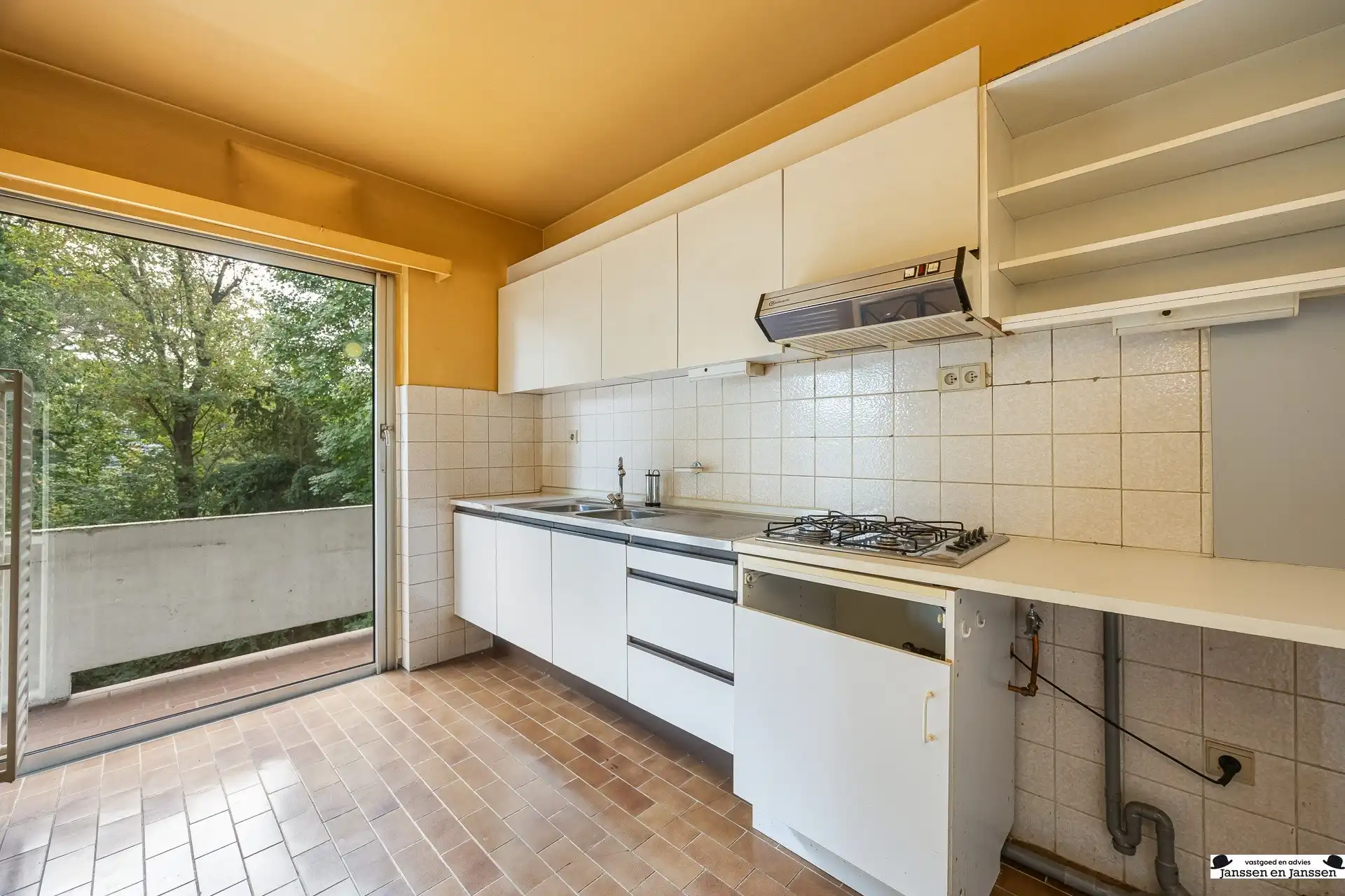 Twee slaapkamer appartement in een groene omgeving te Kapellen foto 6