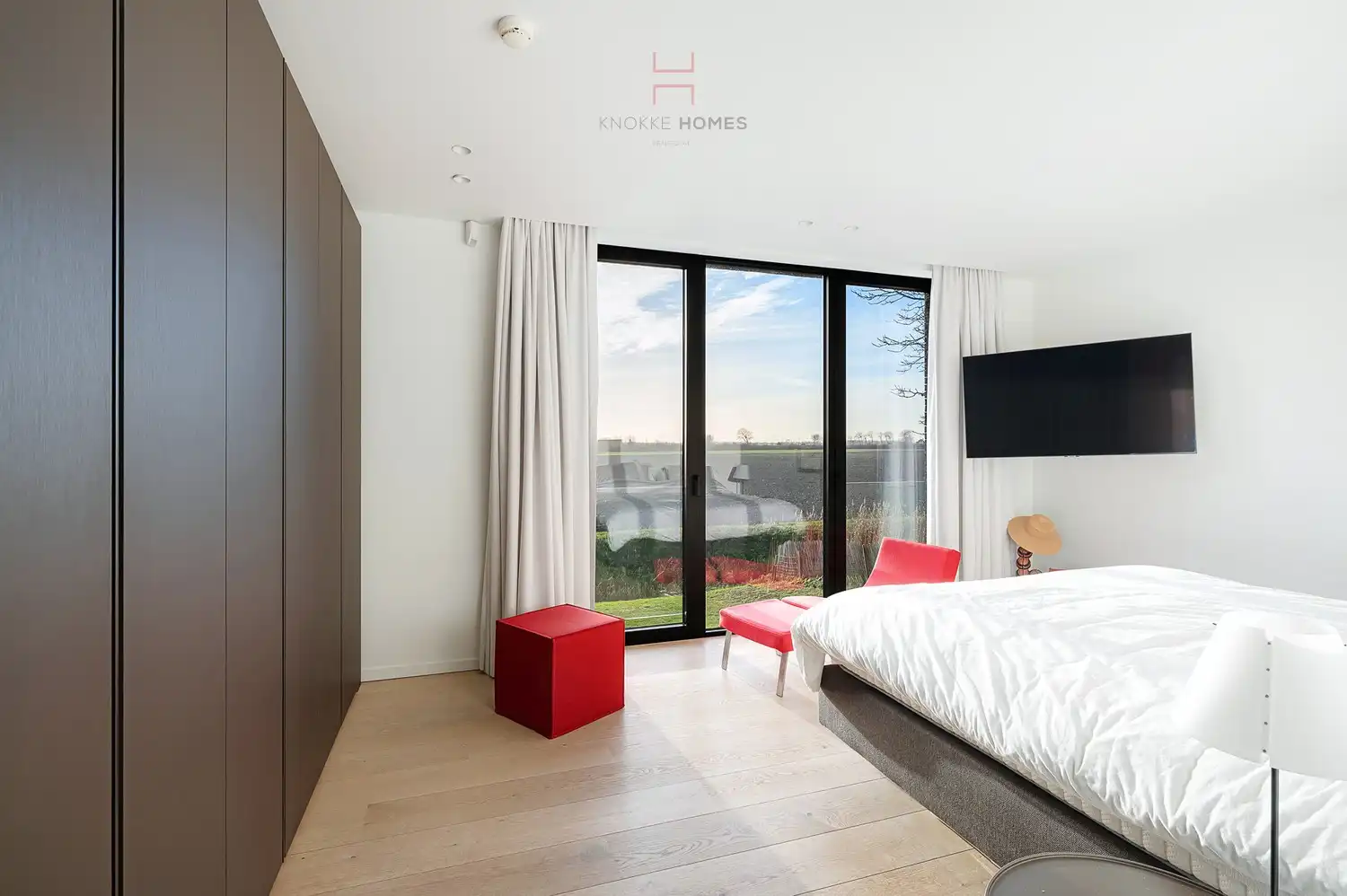 Exclusieve high-end hoeve-villa met panoramische polderzichten nabij de Oosthoek-Zoute. foto 19