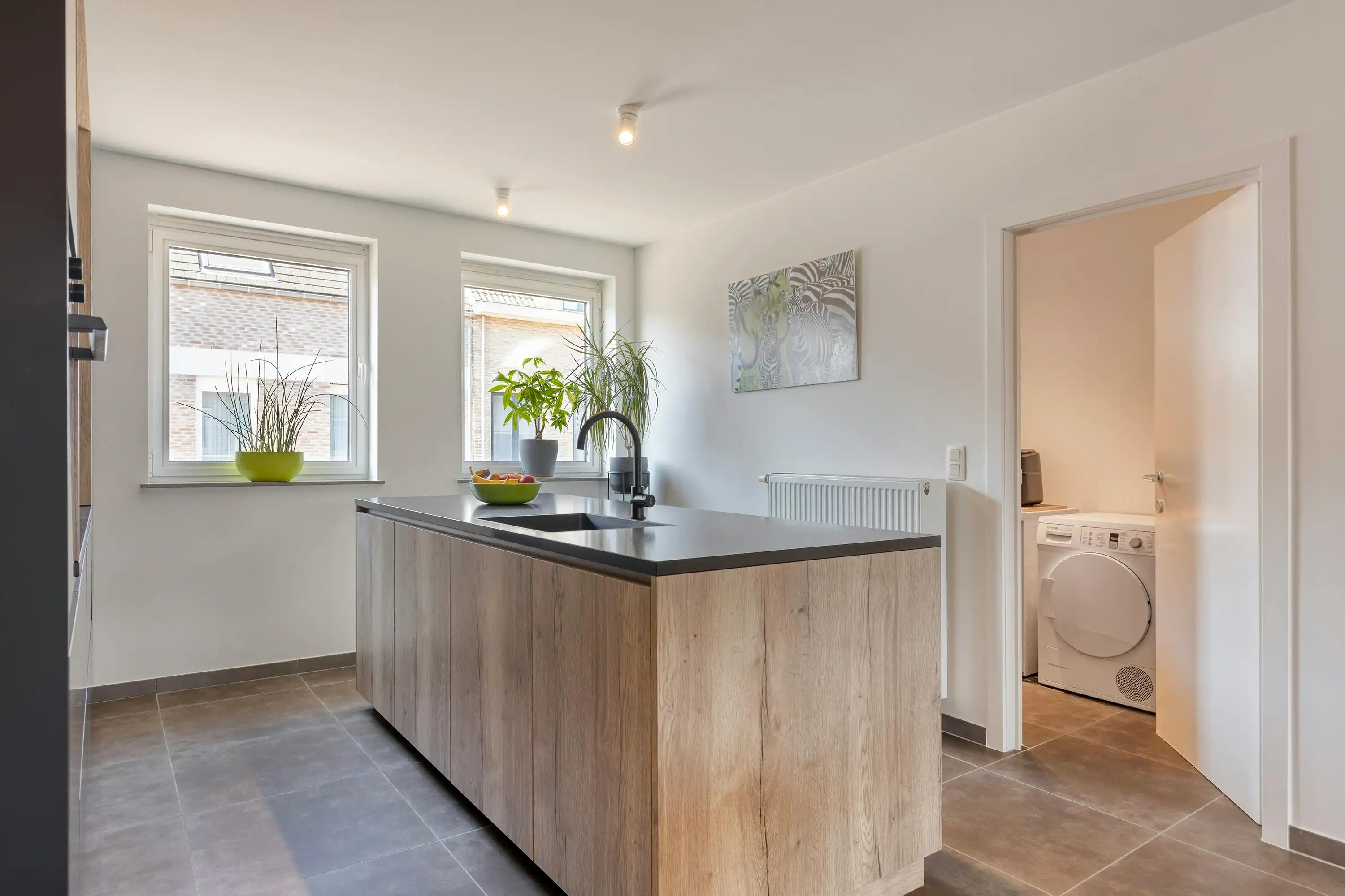 Duplex appartement met 2 slaapkamer te koop in Zandvliet!  foto 12