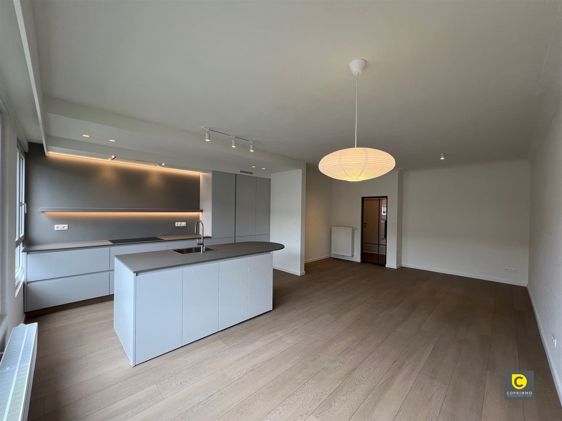 Gerenoveerd 2-slk appartement op toplocatie!  foto {{pictureIndex}}