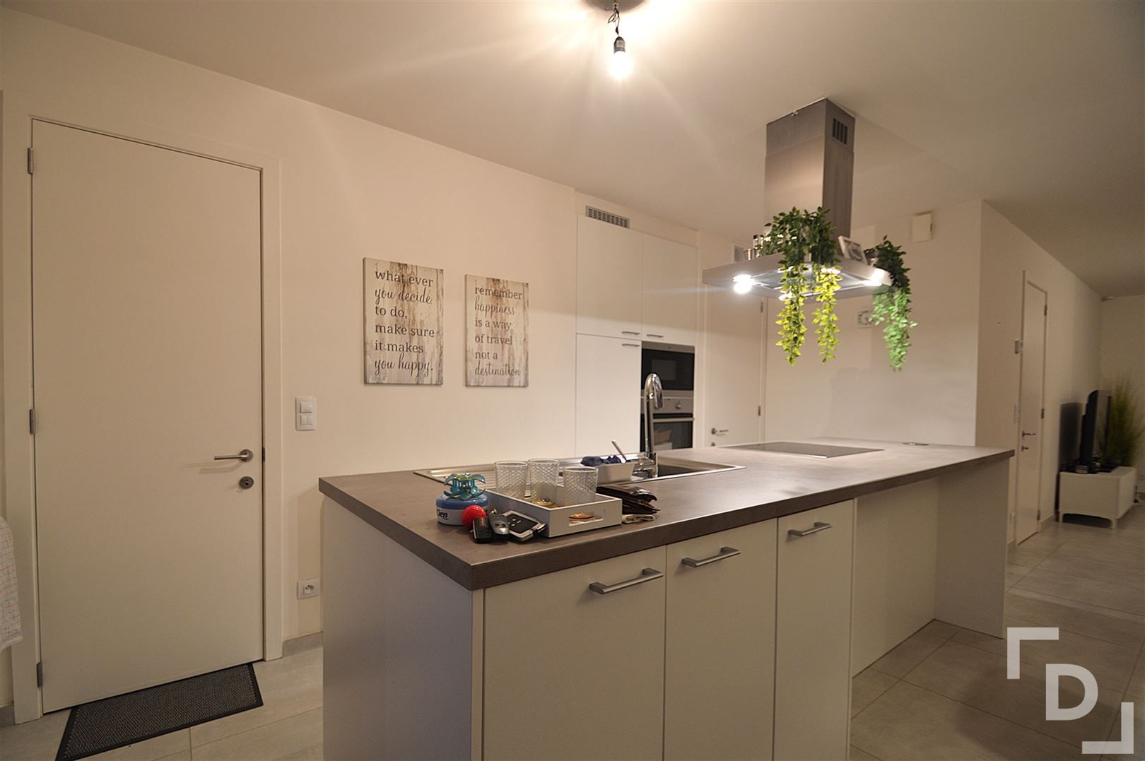 Centrum Poperinge, gezinswoning met tuin te huur. foto 5