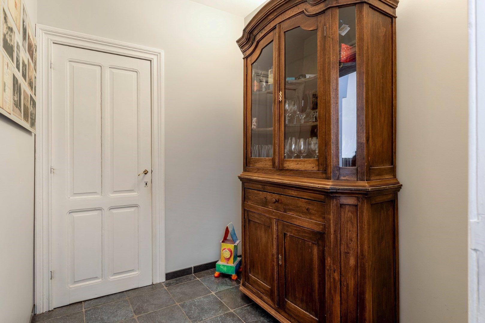 Statige vrijstaande herenwoning vlakbij Genk-centrum - EPC A-Label foto 10