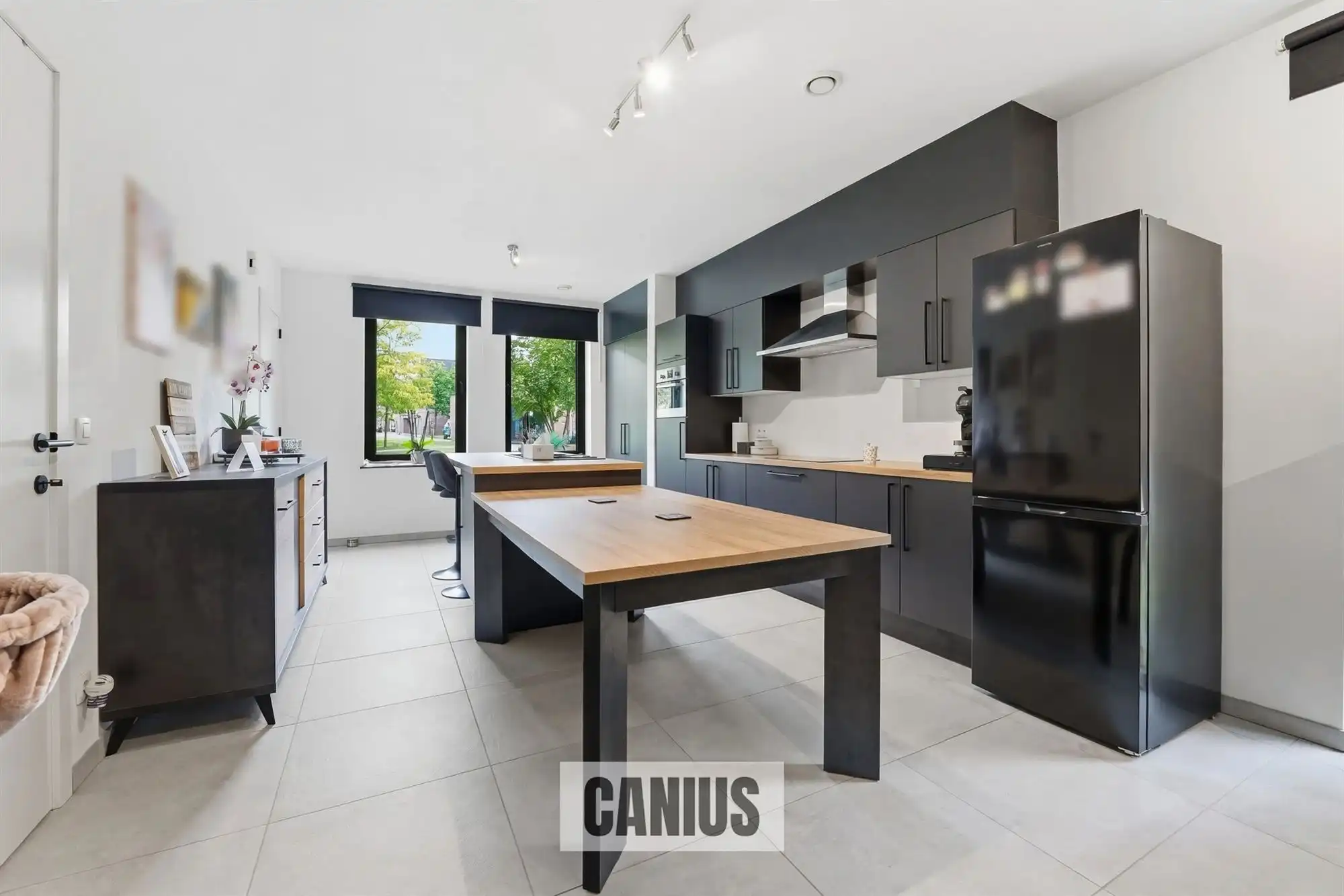 RUSTIG GELEGEN WONING MET 4 SLKS NABIJ HET STADSCENRUM foto 4