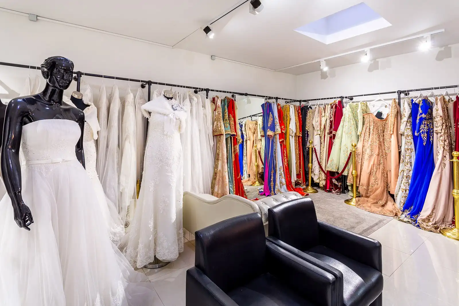 Handelsruimte te koop op een toplocatie met veel passage foto 12