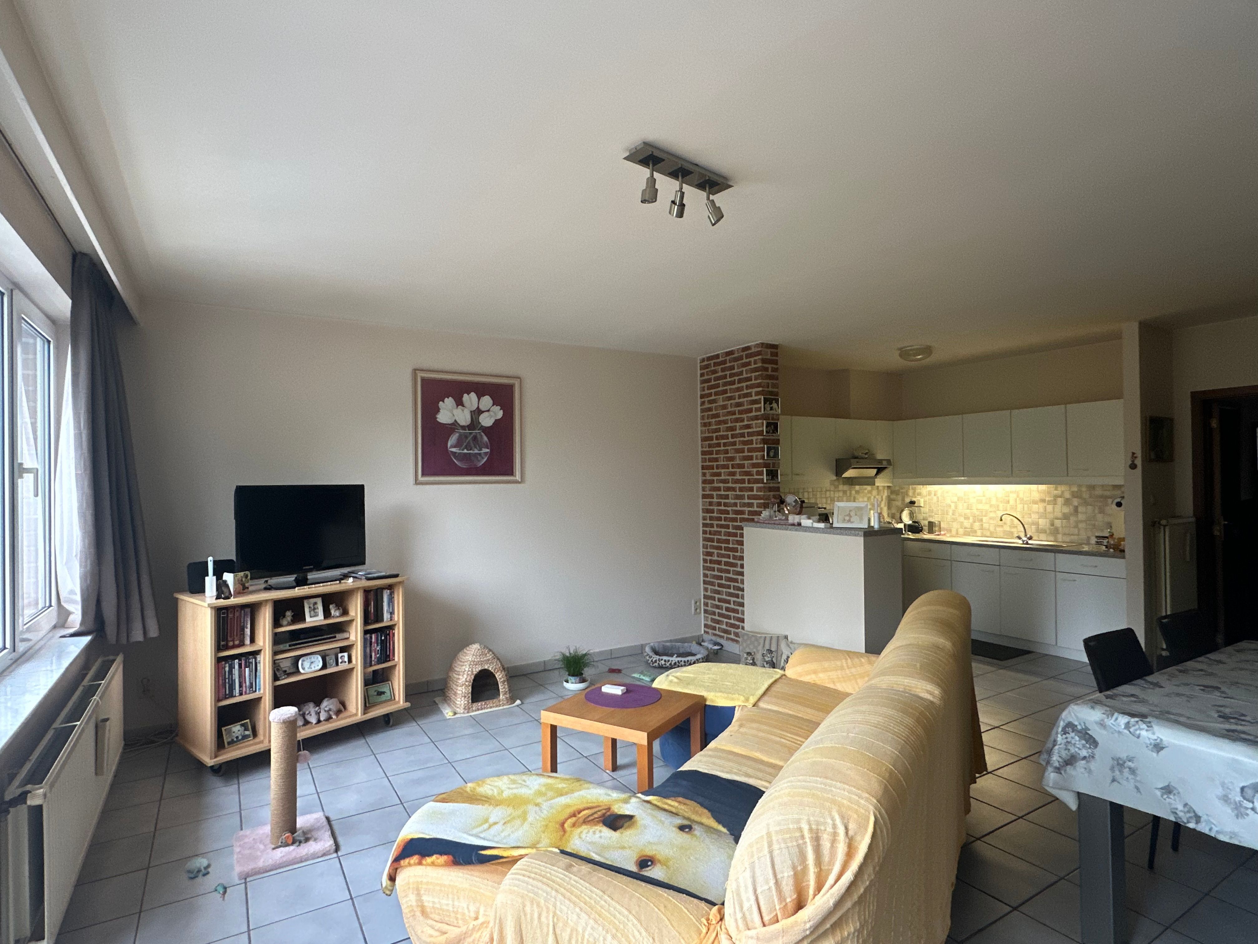 Appartement met 2 slaapkamers aan de vesten te Lier foto 4