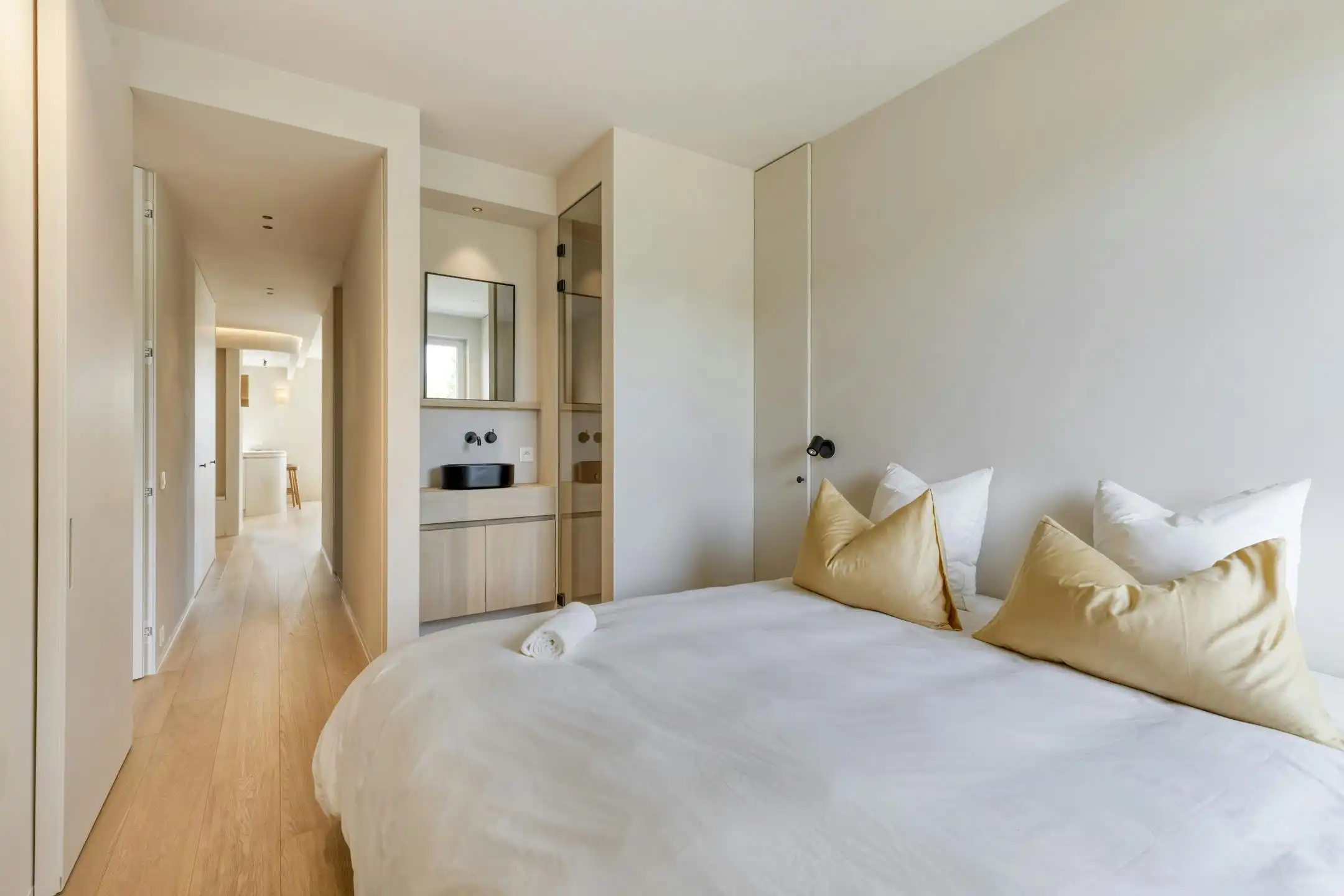 Gerenoveerd hoekappartement te koop in Knokke-Zoute foto 18