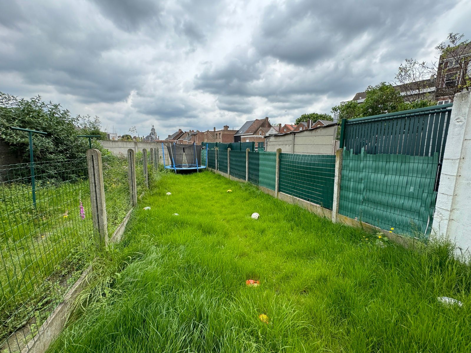 Volledig vernieuwde woning met tuin foto 3