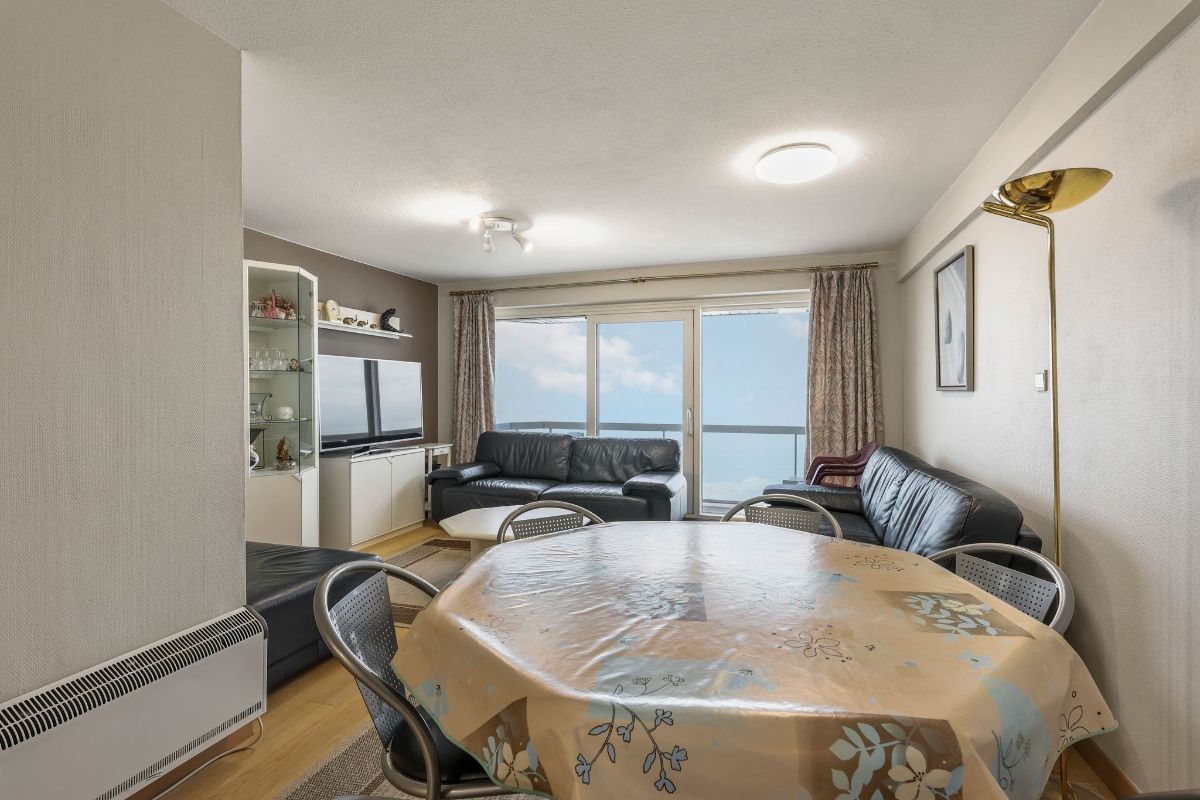 Appartement met 2 slaapkamers op de zeedijk foto 5