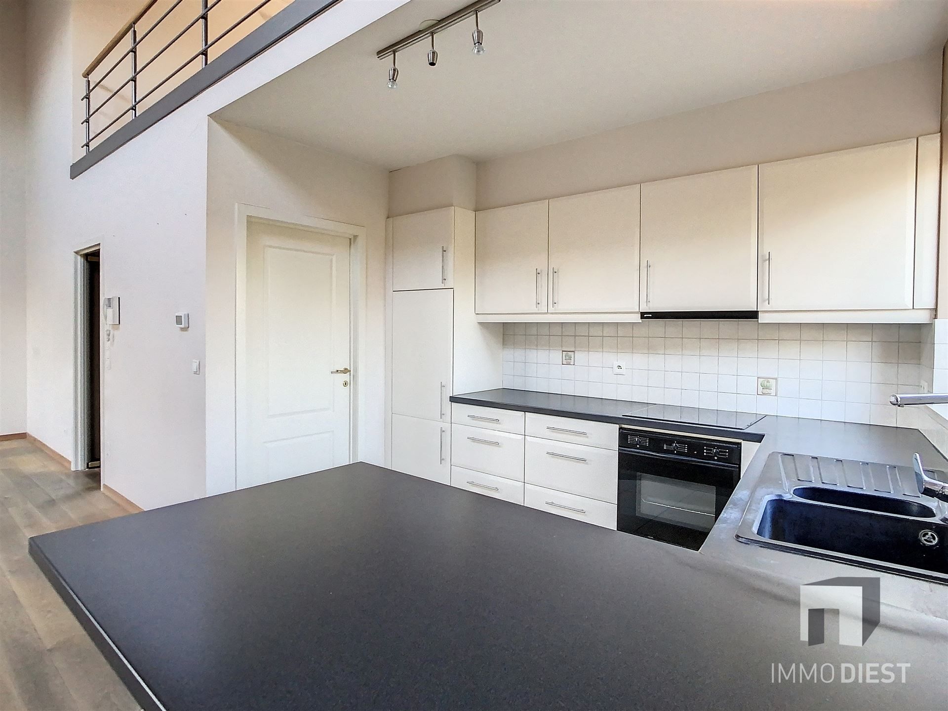 Ruim appartement met 2 slaapkamers foto 10