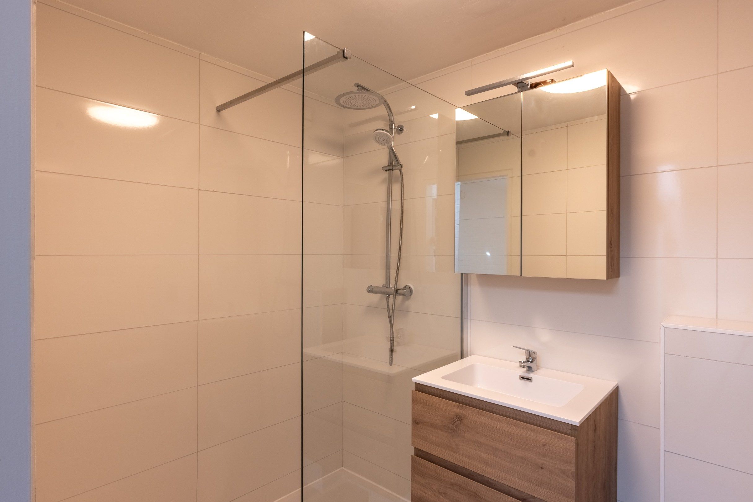 Ruime woning met 3 garages en tuin te Knokke foto 14