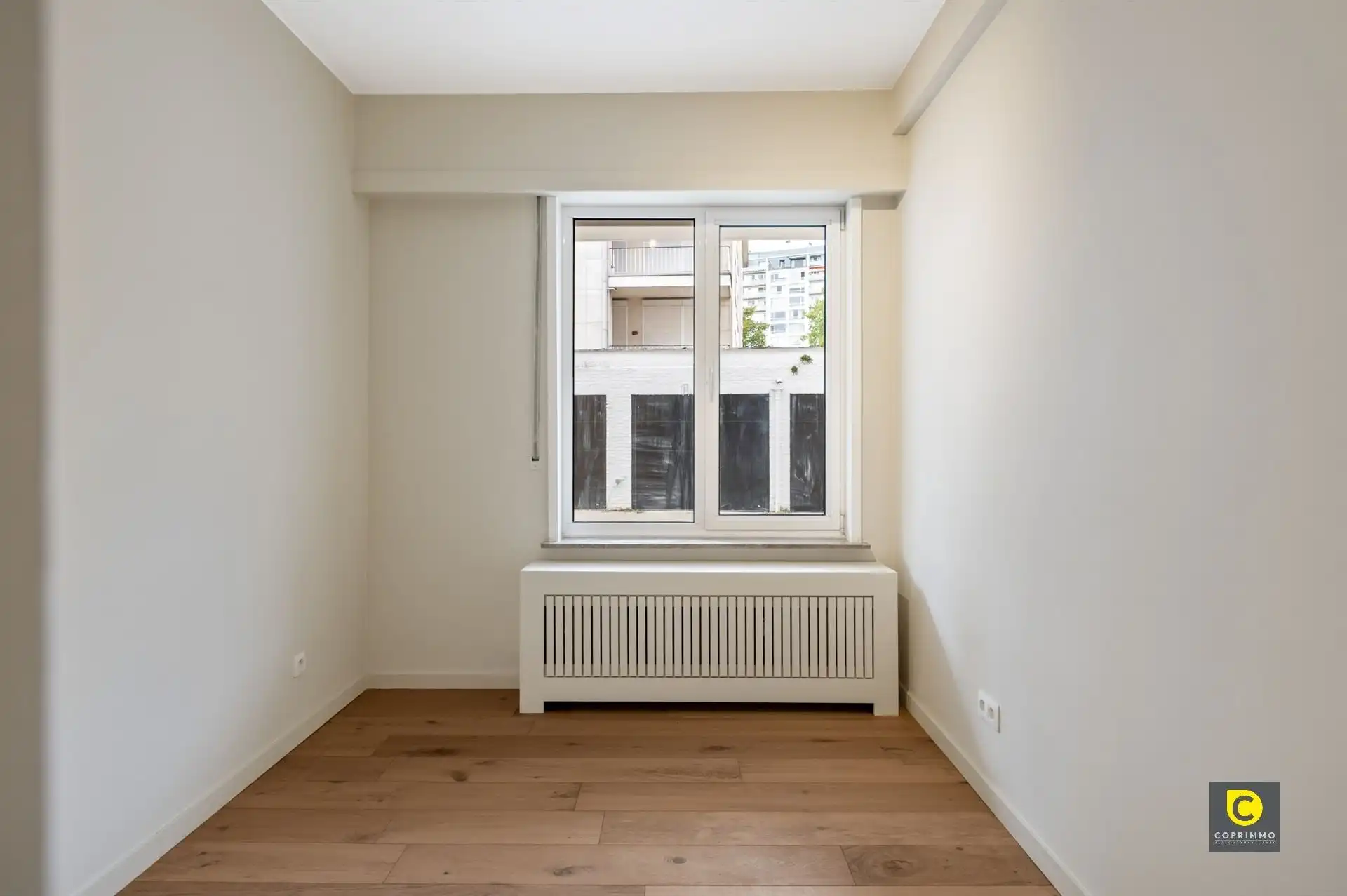 Hoogwaardig gerenoveerd 3 slpk app met P foto 12